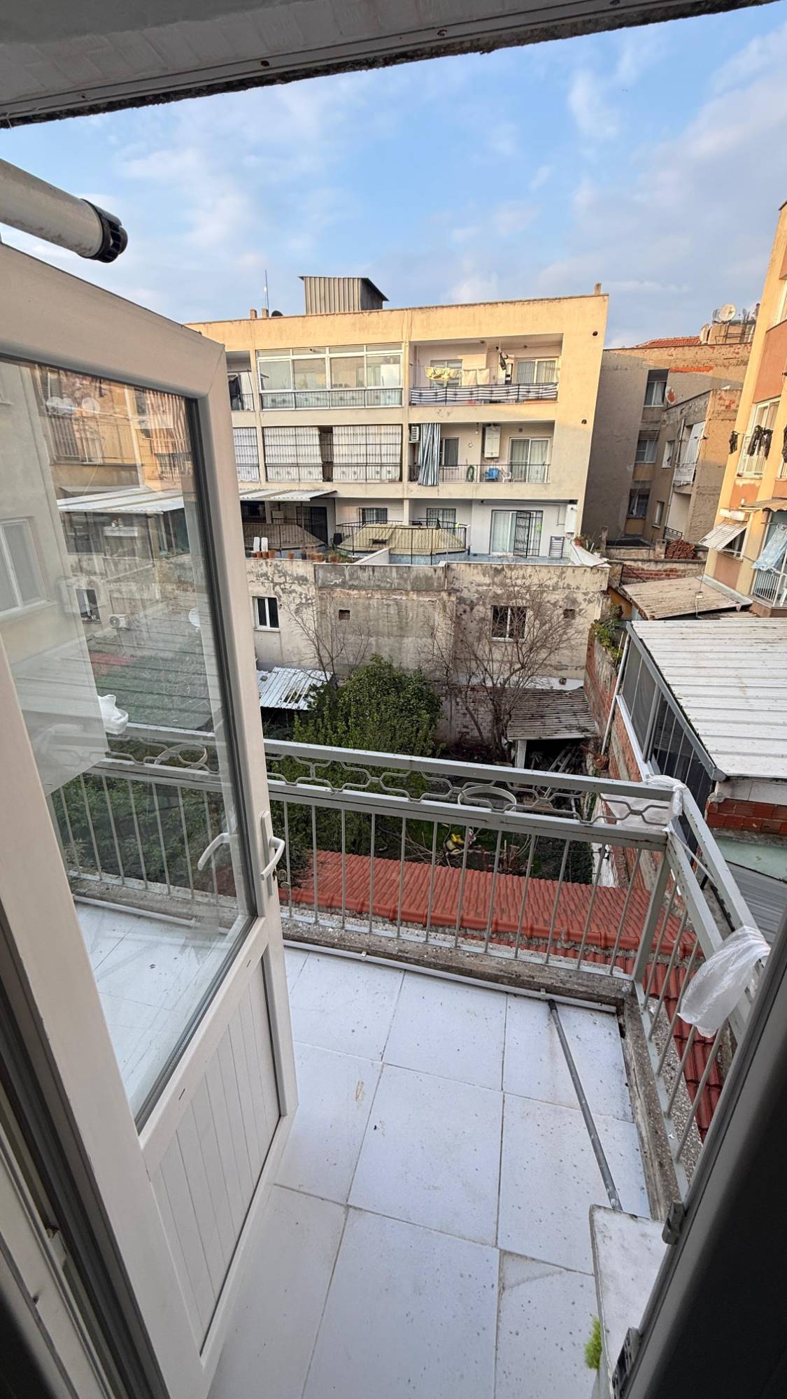 TURGUTLU SATILIK YILMAZLAR MAH 🏠✨ MANİSA ÇARŞI MERKEZİNDE 🏠2+1 DAİRE
