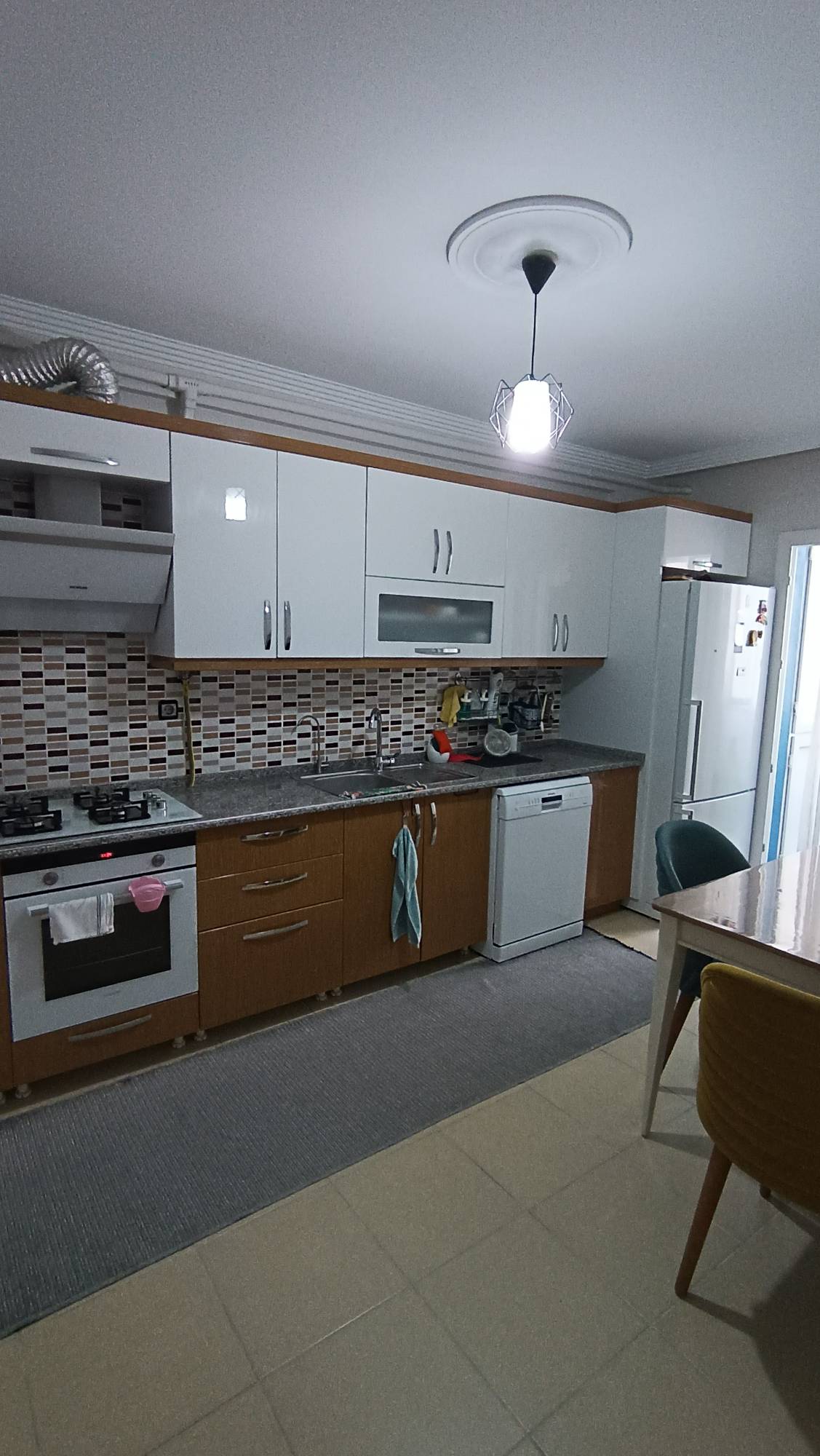 TURGUTLU KİRALIK ÖZYURT MAHALLESİ 🏡✨ MANİSA ZEMİN ÜSTÜ 3+1 DAİRE ✨🏡