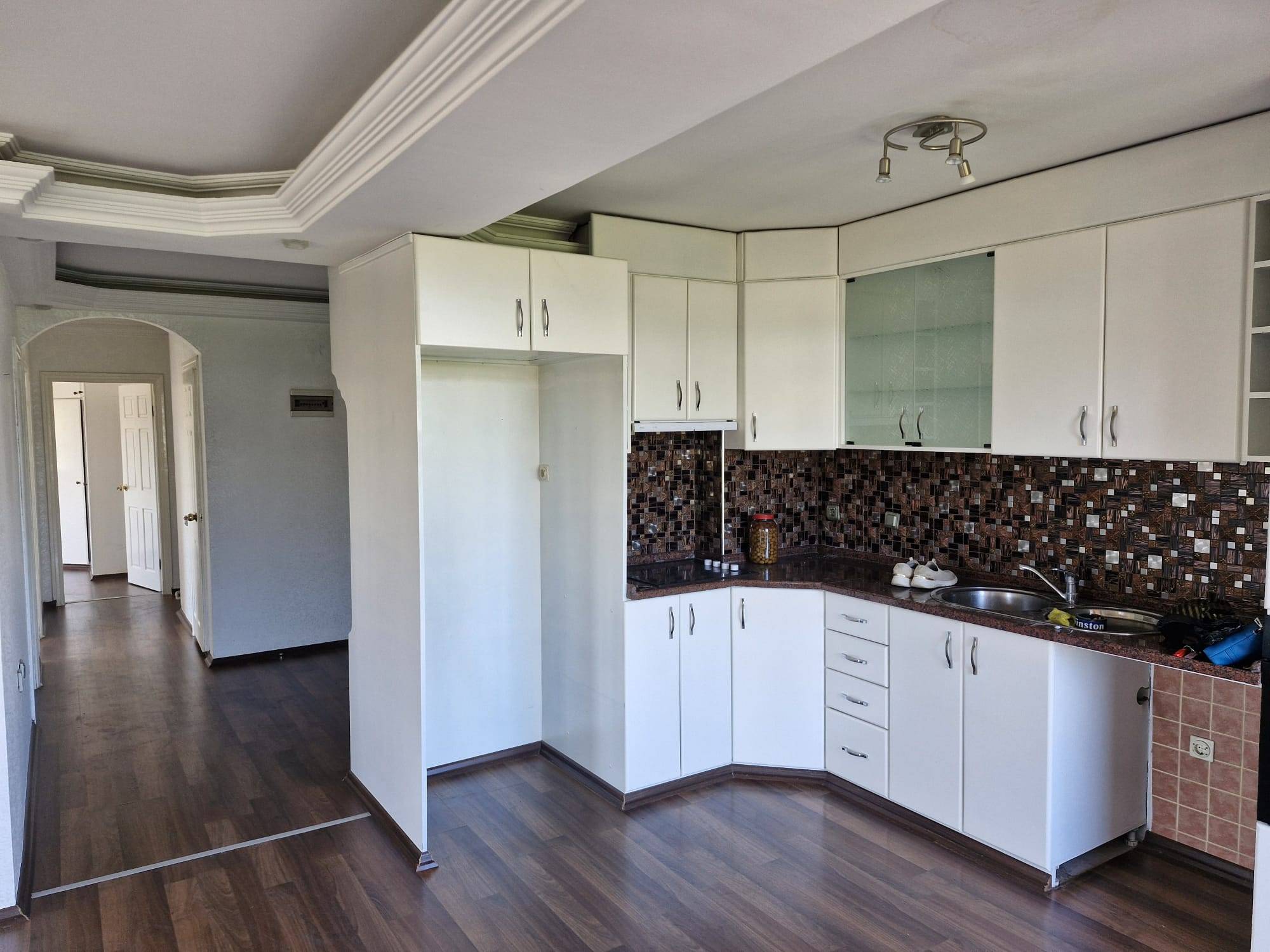 TURGUTLU KİRALIK CUMHURİYET MAH MERKEZİ BELEDİYE YAKINI DAİRE