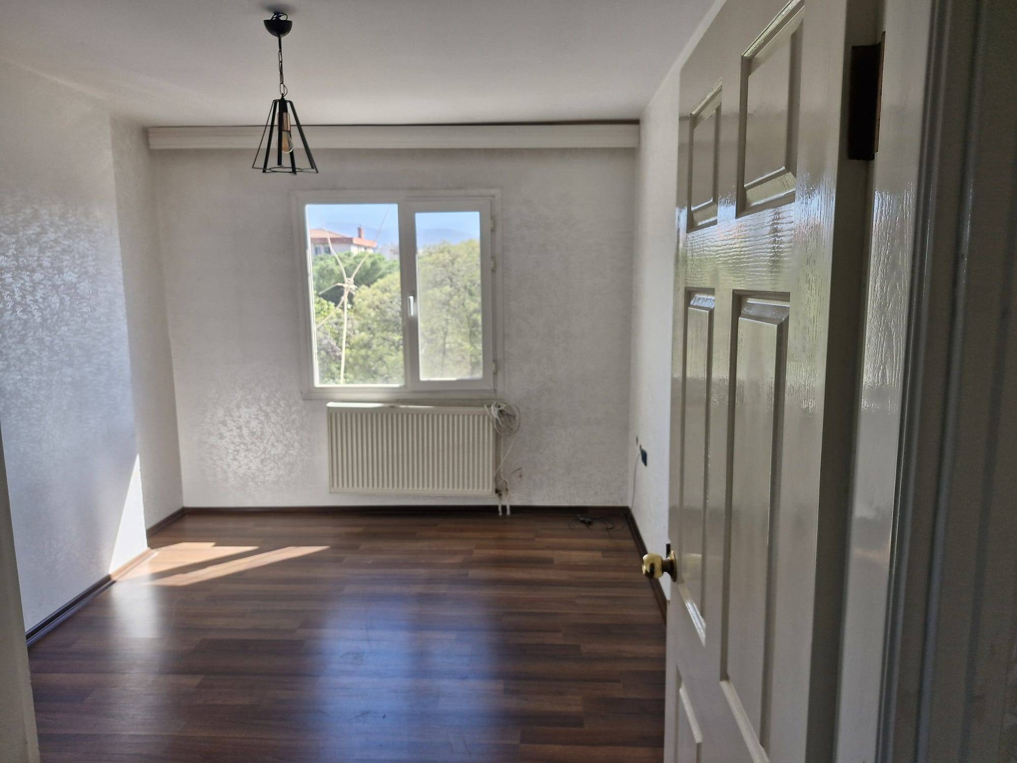 TURGUTLU KİRALIK CUMHURİYET MAH MERKEZİ BELEDİYE YAKINI DAİRE