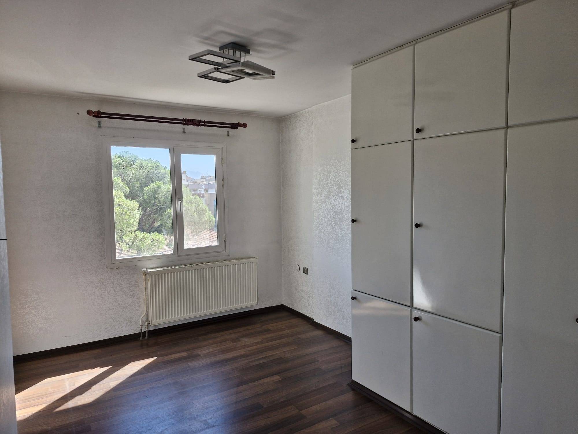 TURGUTLU KİRALIK CUMHURİYET MAH MERKEZİ BELEDİYE YAKINI DAİRE