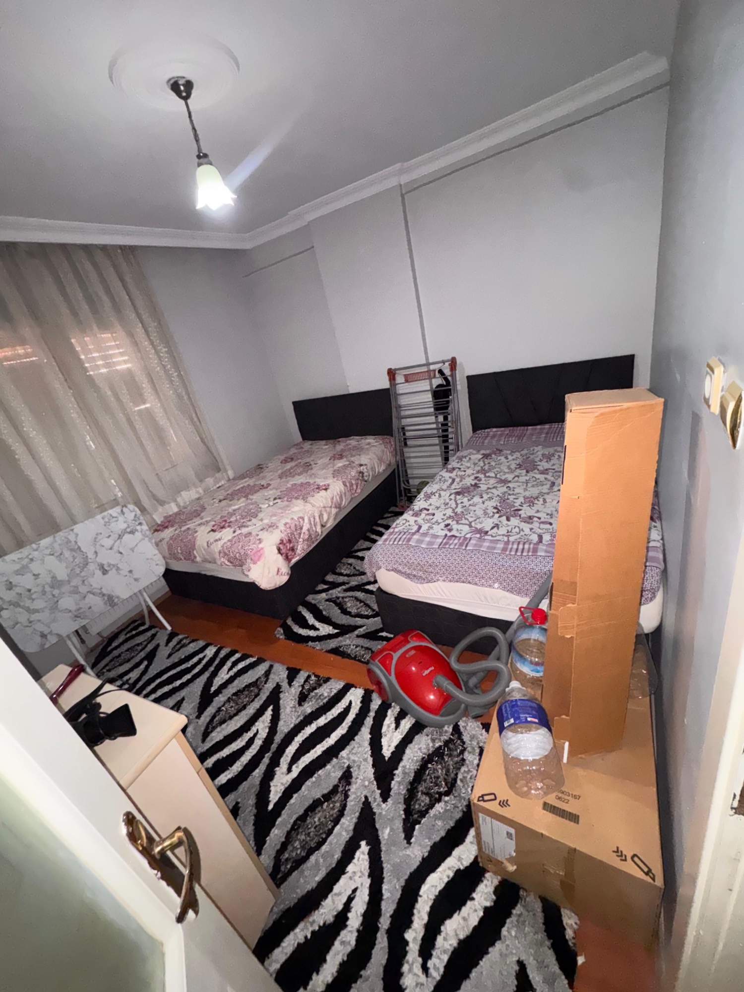 TURGUTLU SATILIK TURAN MAH 2+1 ASANSÖRLÜ ARA KAT DAİRE