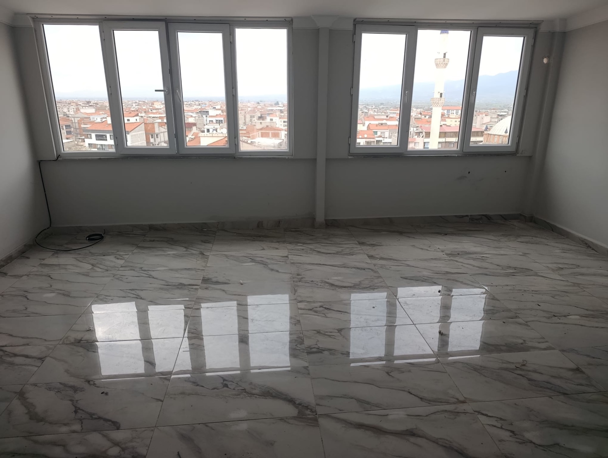 TURGUTLU SATILIK ŞEHİTLER MAH UYGUN FİYATLI SIFIR 2+2 DUBLEKS TAKAS AÇIK