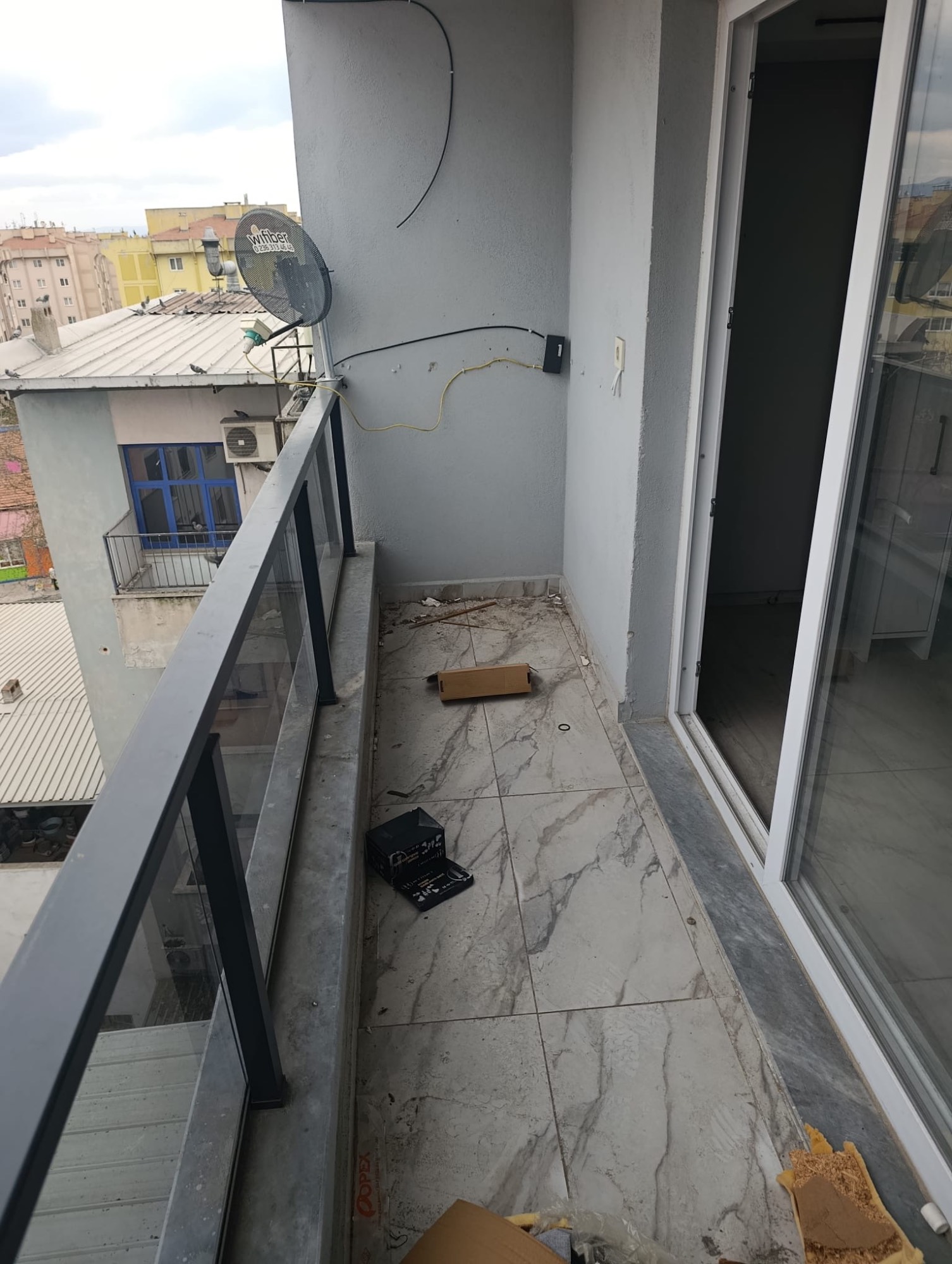 TURGUTLU SATILIK ŞEHİTLER MAH UYGUN FİYATLI SIFIR 2+2 DUBLEKS TAKAS AÇIK