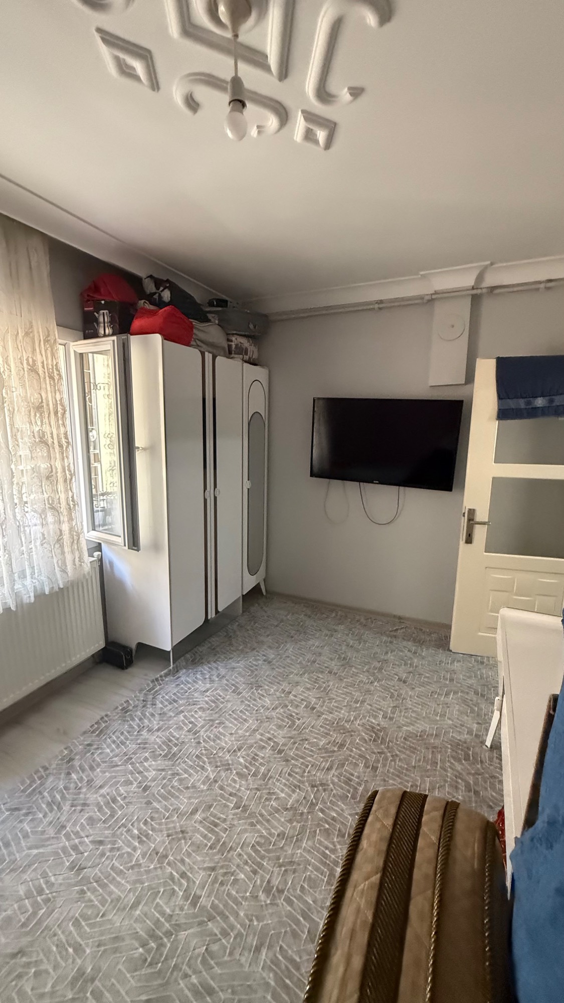 TURGUTLU SATILIK FIRSAT DAİRE BÖLGENİN EN UYGUN FİYATI 2+1 D GAZLI