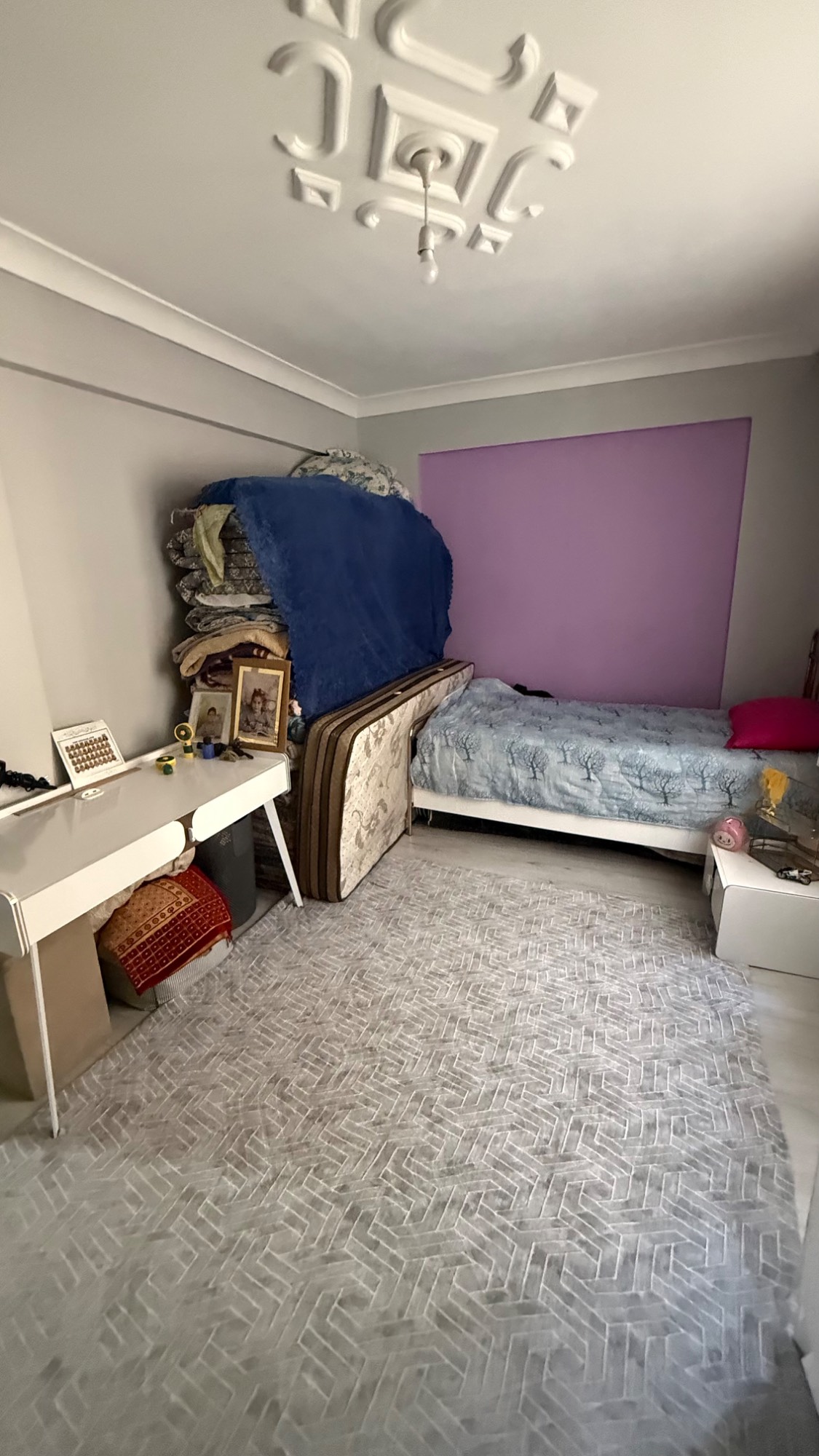 TURGUTLU SATILIK FIRSAT DAİRE BÖLGENİN EN UYGUN FİYATI 2+1 D GAZLI