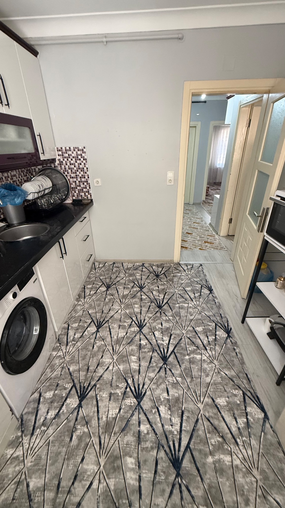TURGUTLU SATILIK FIRSAT DAİRE BÖLGENİN EN UYGUN FİYATI 2+1 D GAZLI