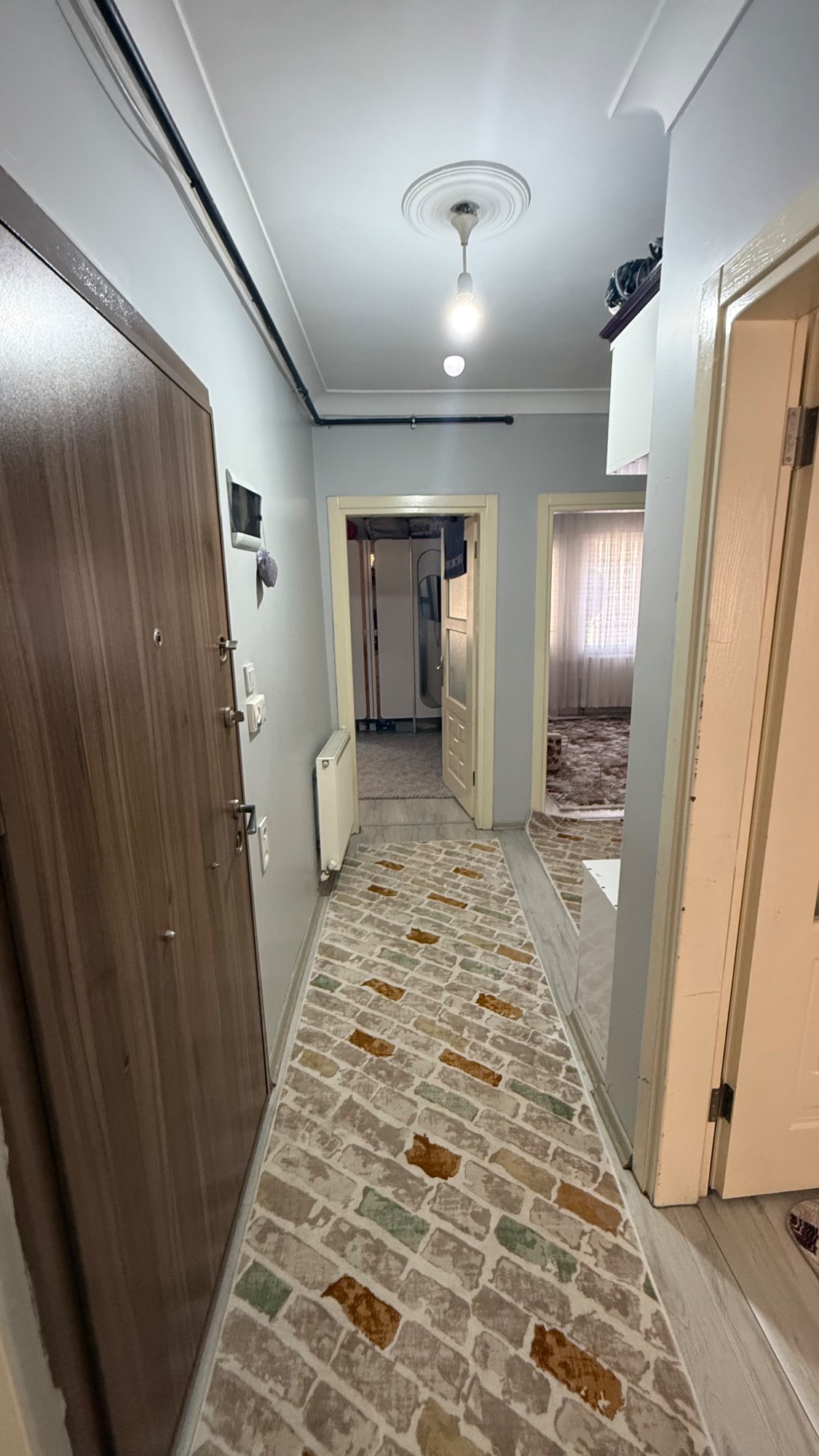 TURGUTLU SATILIK FIRSAT DAİRE BÖLGENİN EN UYGUN FİYATI 2+1 D GAZLI