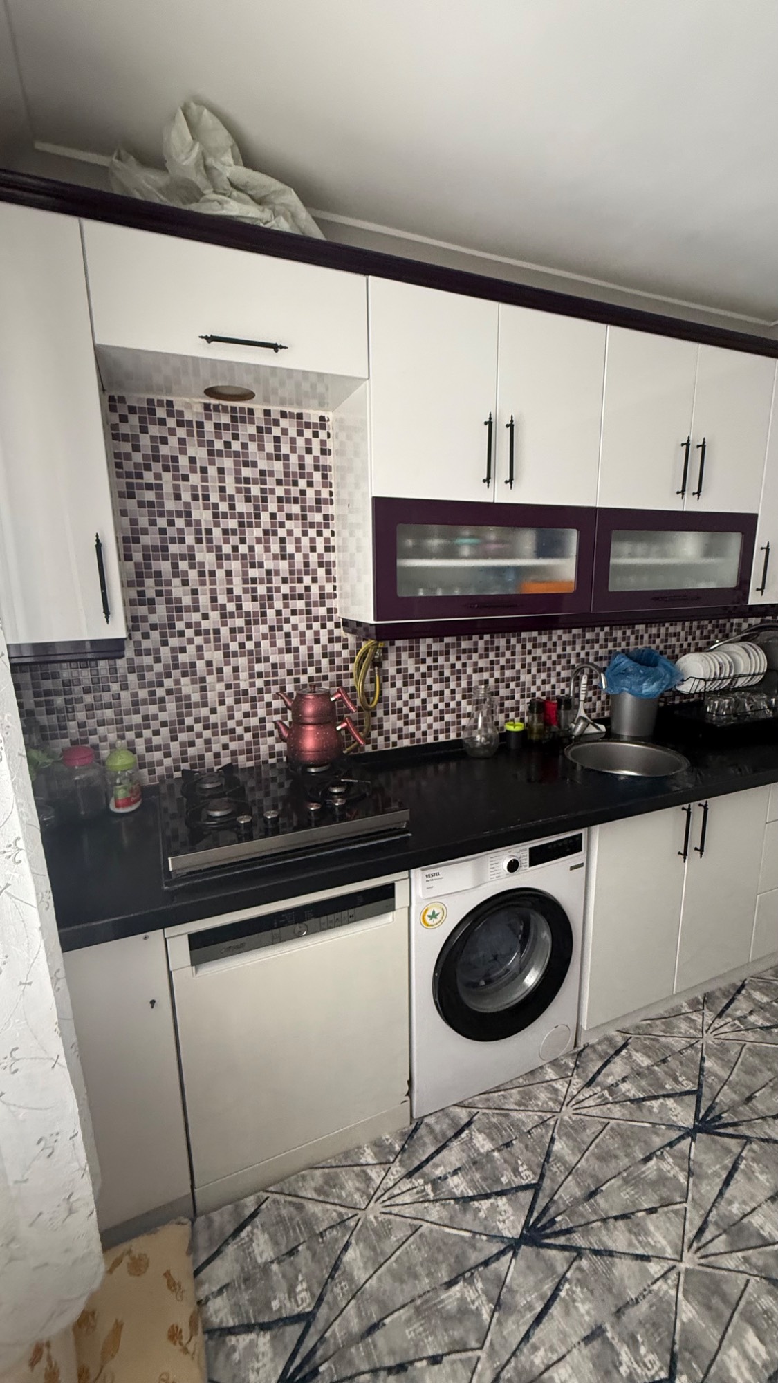 TURGUTLU SATILIK FIRSAT DAİRE BÖLGENİN EN UYGUN FİYATI 2+1 D GAZLI