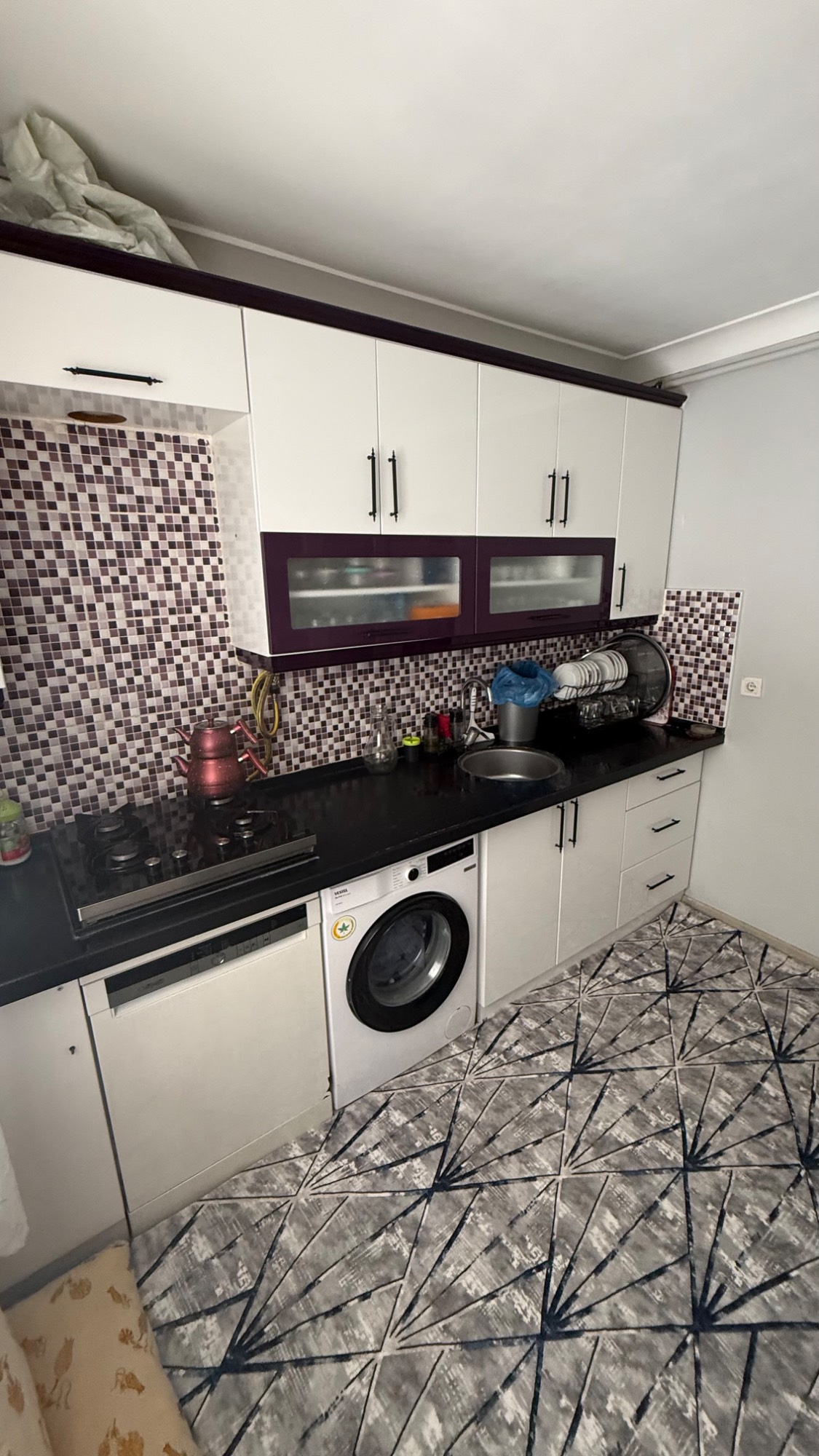 TURGUTLU SATILIK FIRSAT DAİRE BÖLGENİN EN UYGUN FİYATI 2+1 D GAZLI