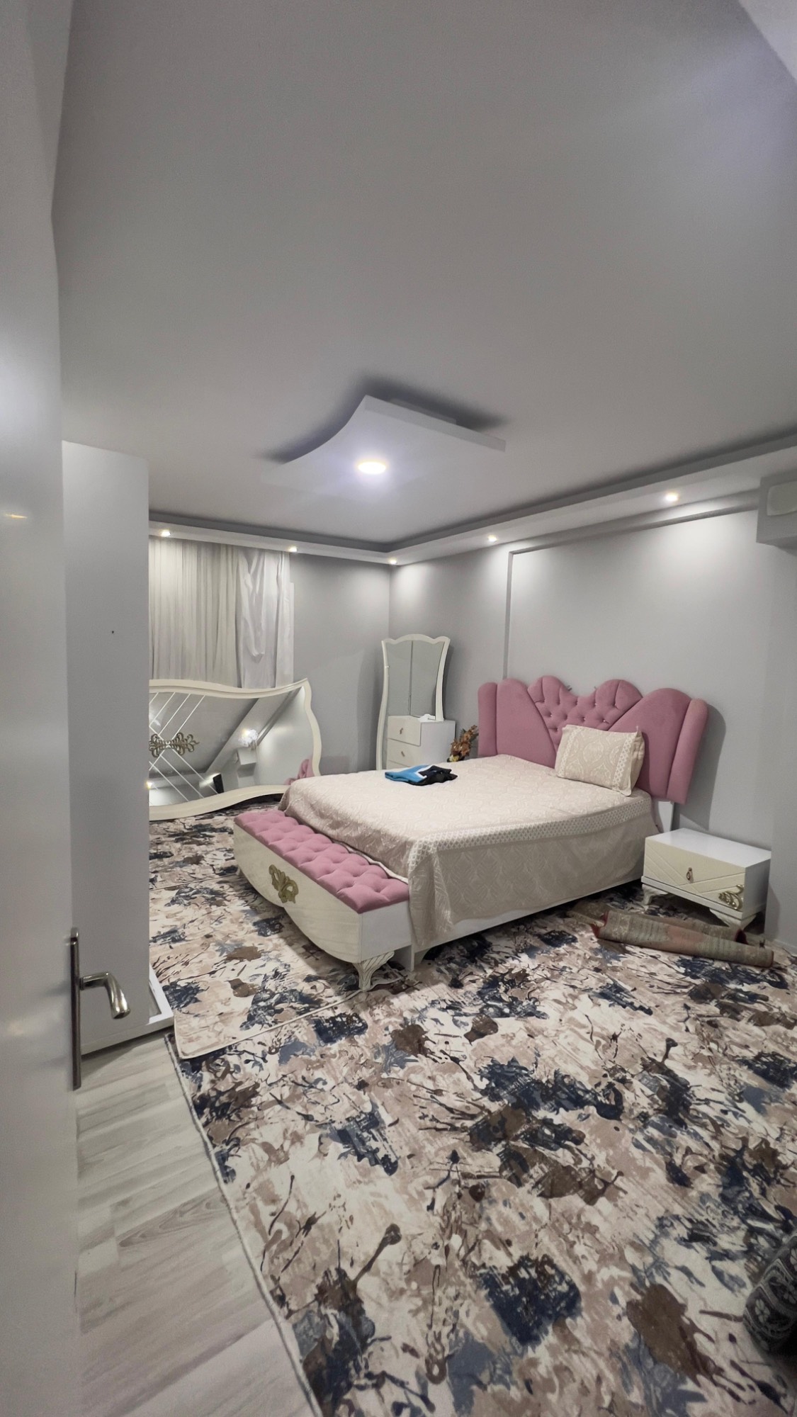TURGUTLU SATILIK MUSTAFA KEMAL MAH 4+1 ARA KAT FIRSAT DAİRE