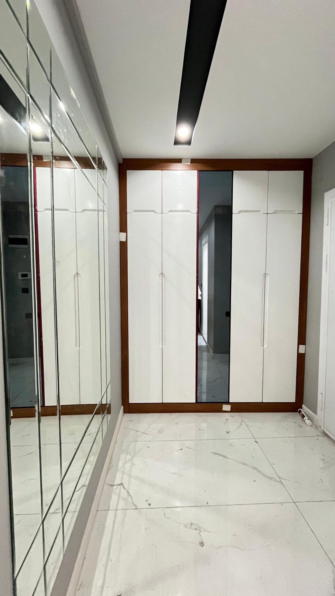 TURGUTLU SATILIK YENİ MAH 3+1 LÜKS DAİRE