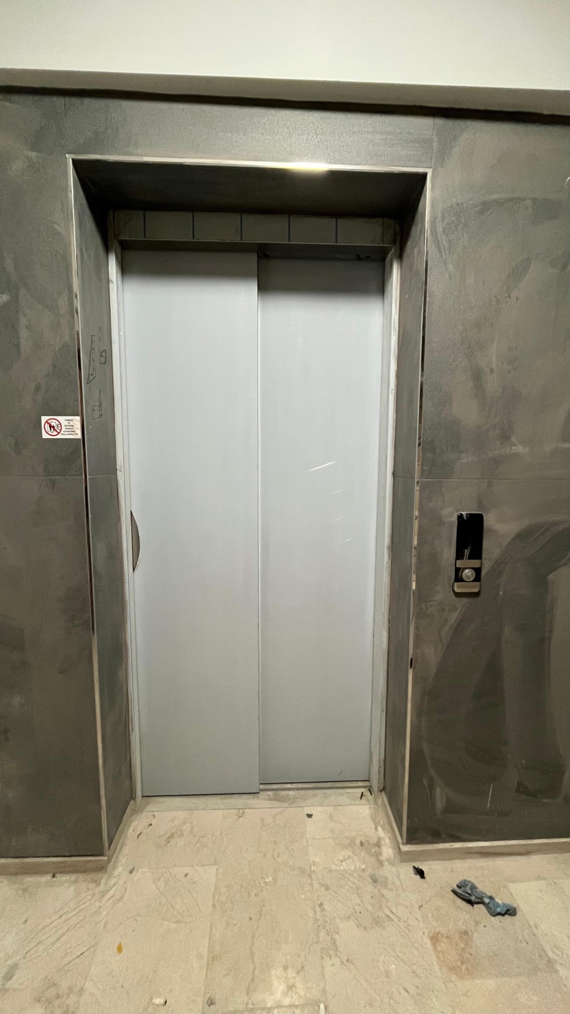 TURGUTLU SATILIK YENİ MAH 3+1 LÜKS DAİRE
