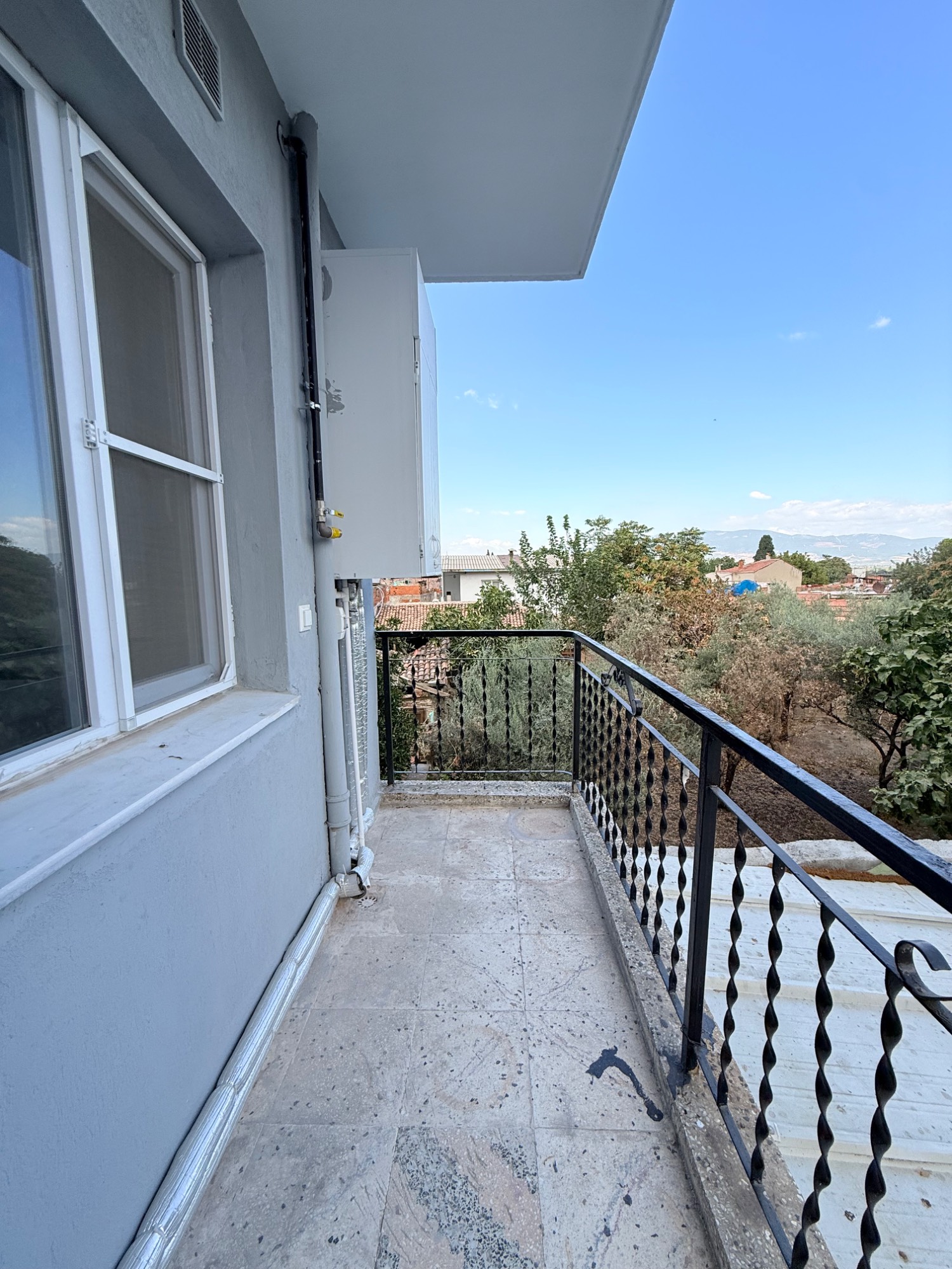 TURGUTLU KİRALIK BOZKURT MAH 3+1 DAİRE