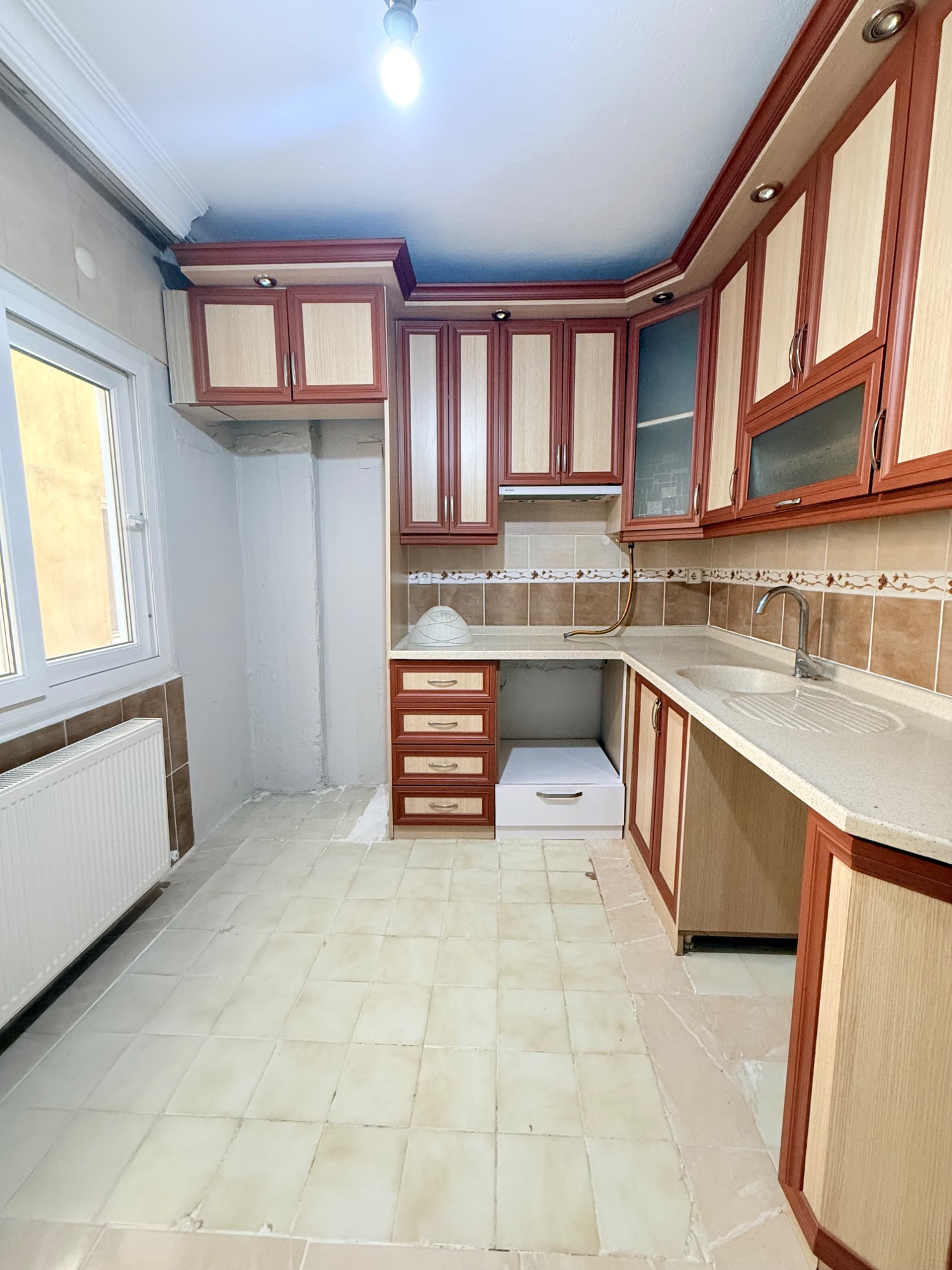 TURGUTLU KİRALIK ŞEHİTLER MAH 3+1 DAİRE