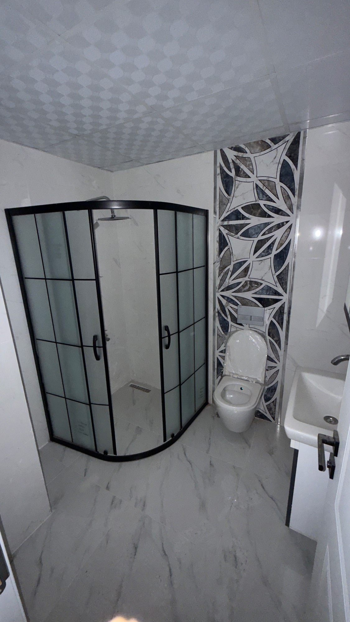 TURGUTLU SATILIK ERGENEKON MAH FIRSAT 3+1 ARA KAT SIFIR DAİRE