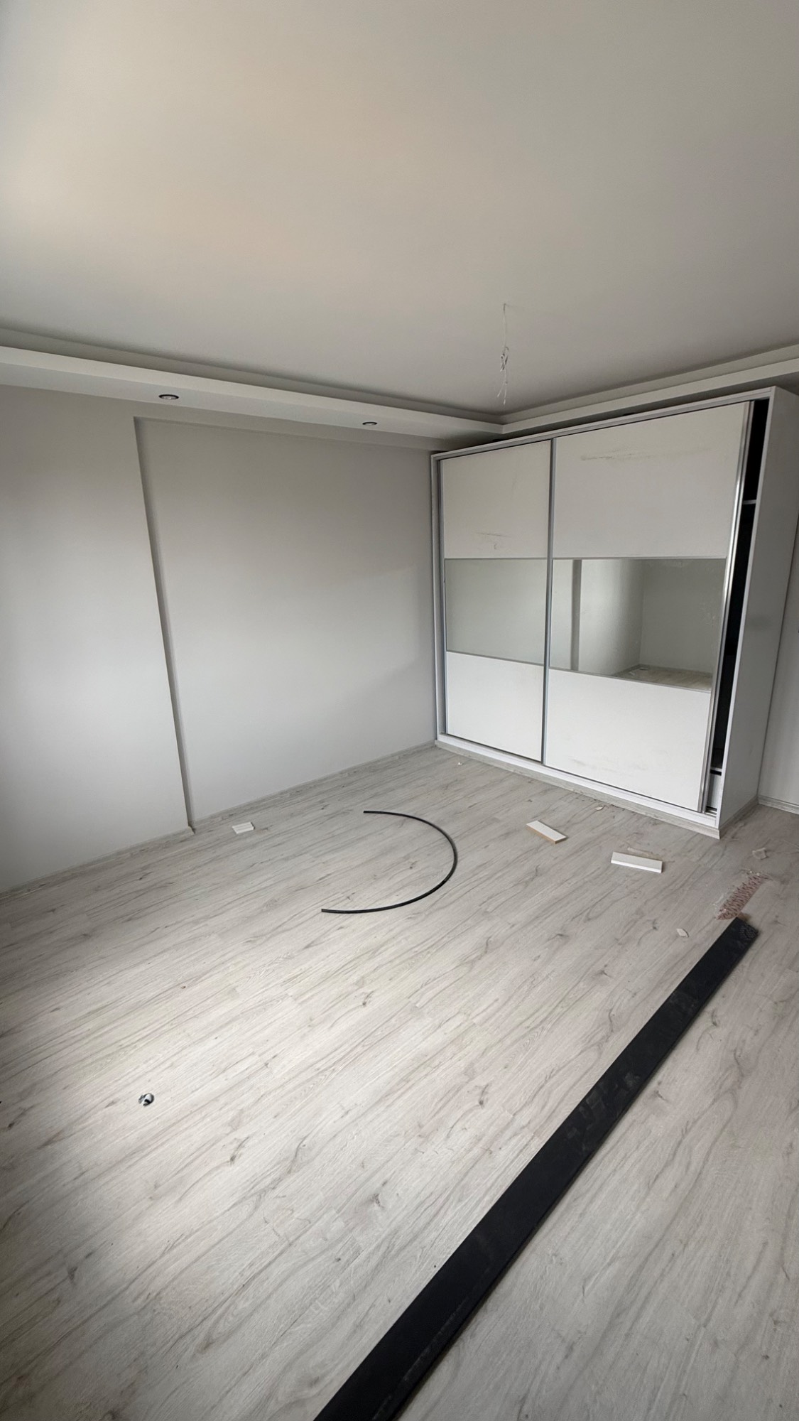 TURGUTLU SATILIK MUSTAFA KEMAL MAH 3+1 ARA KAT LÜKS DAİRE
