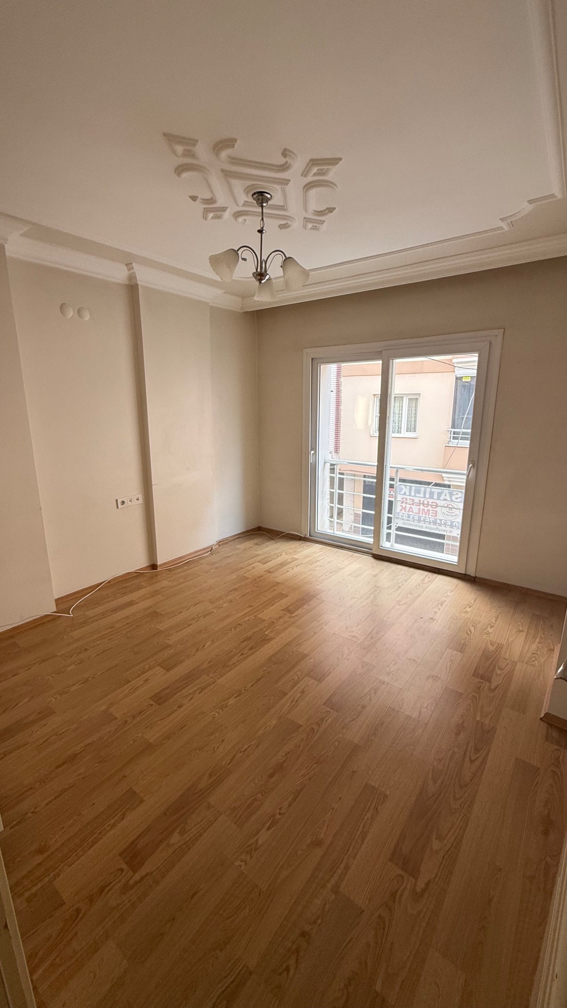 TURGUTLU SATILIK YILDIRIM MAH ACİL 3+1 ALANKUYU CİVARI ARA KAT DAİRE