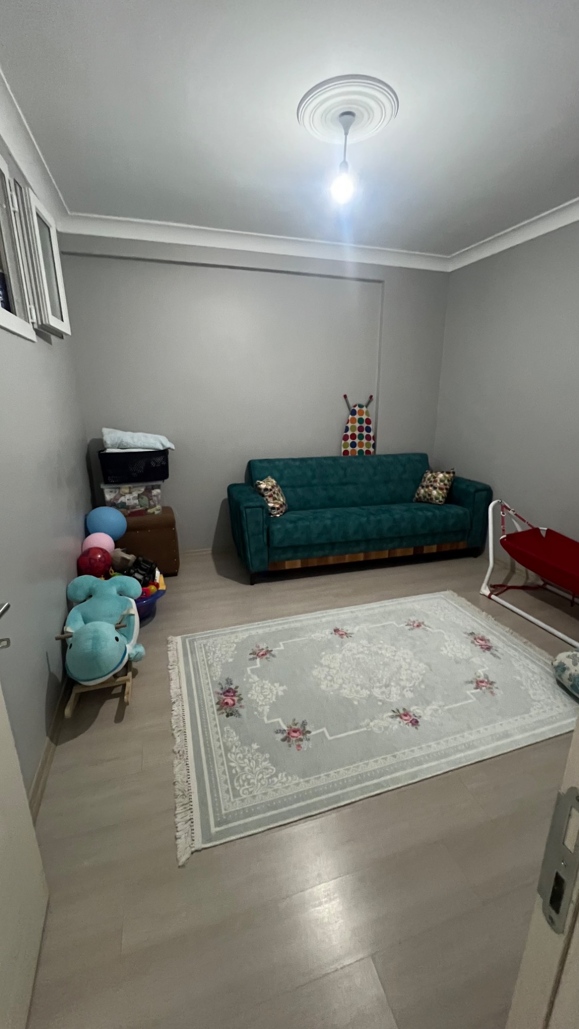 TURGUTLU SATILIK YİĞİTLER MAH 3+1 DOĞALGAZLI DAİRE