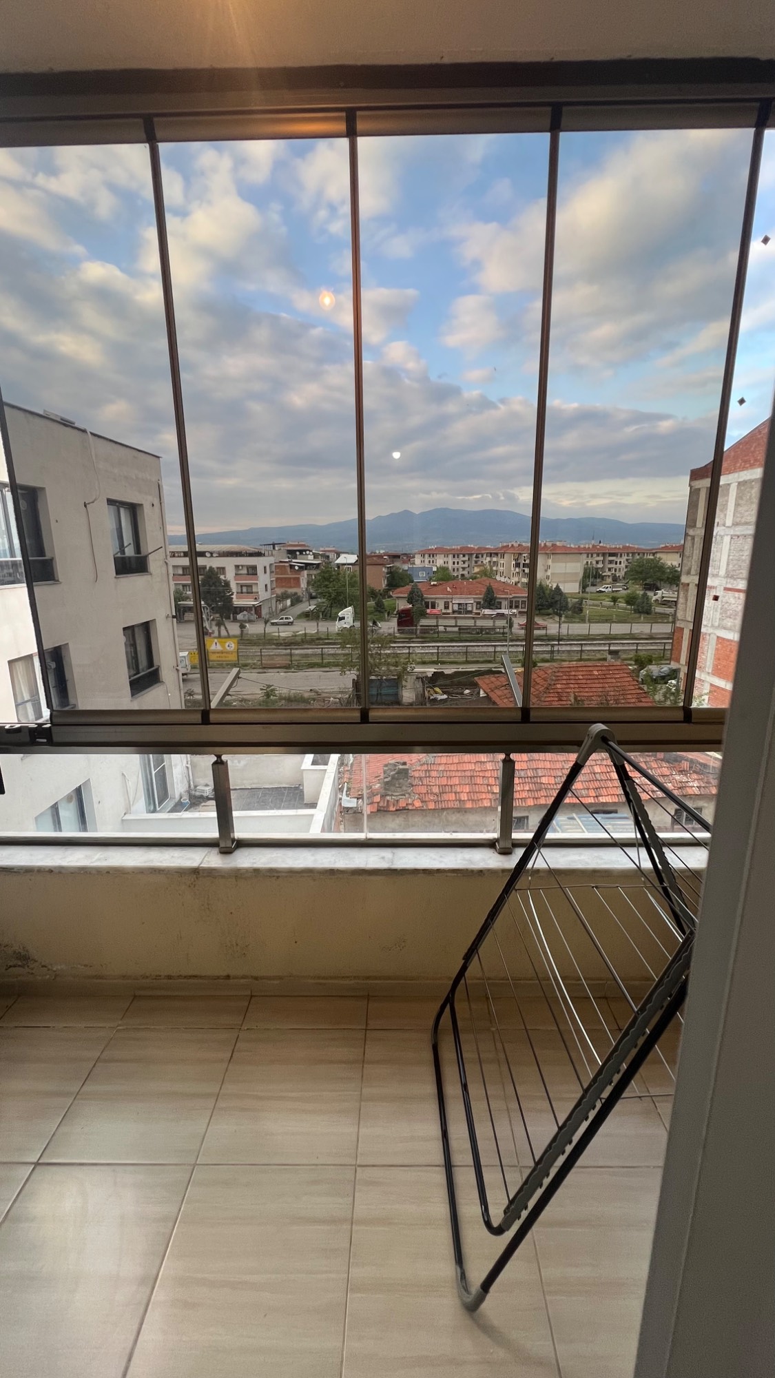 TURGUTLU SATILIK YİĞİTLER MAH 3+1 DOĞALGAZLI DAİRE