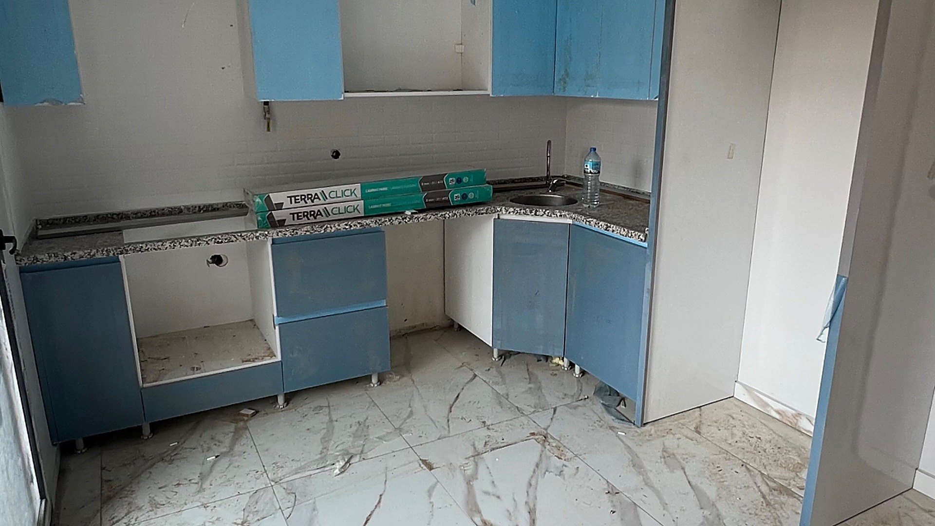 YİĞİTLER MAHALLESİ OTOPARKLI ASANSÖRLÜ 3+1
