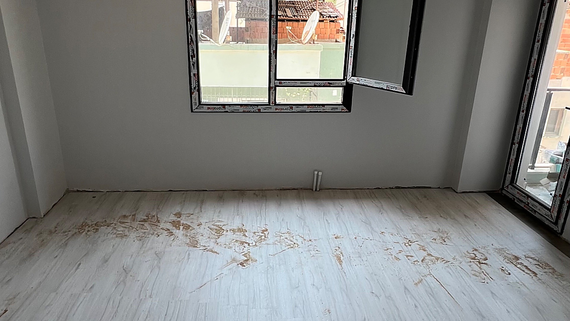 YİĞİTLER MAHALLESİ OTOPARKLI ASANSÖRLÜ 3+1