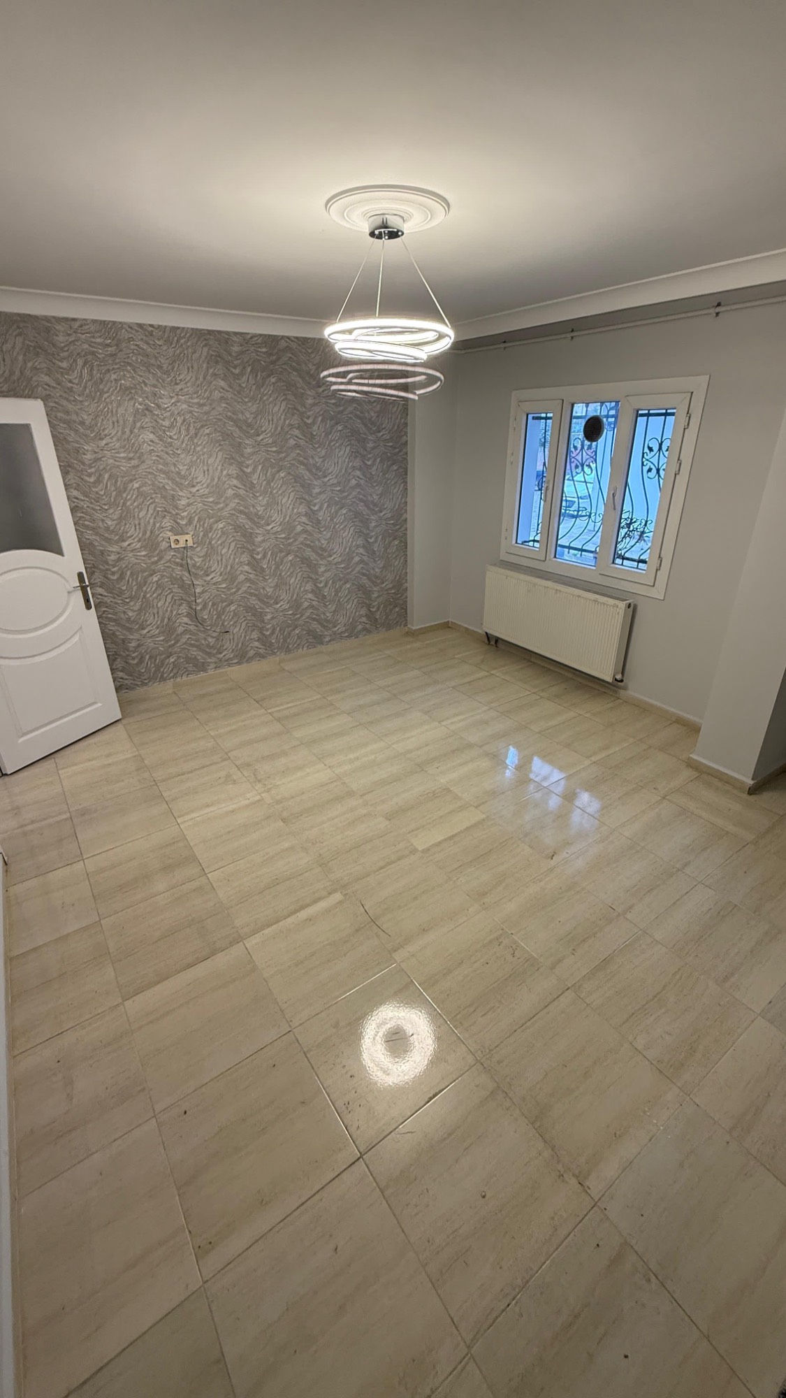 TURGUTLU SATILIK YEDİ EYLÜL MAH 7 KÖŞE ZEMİN KAT DAİRE
