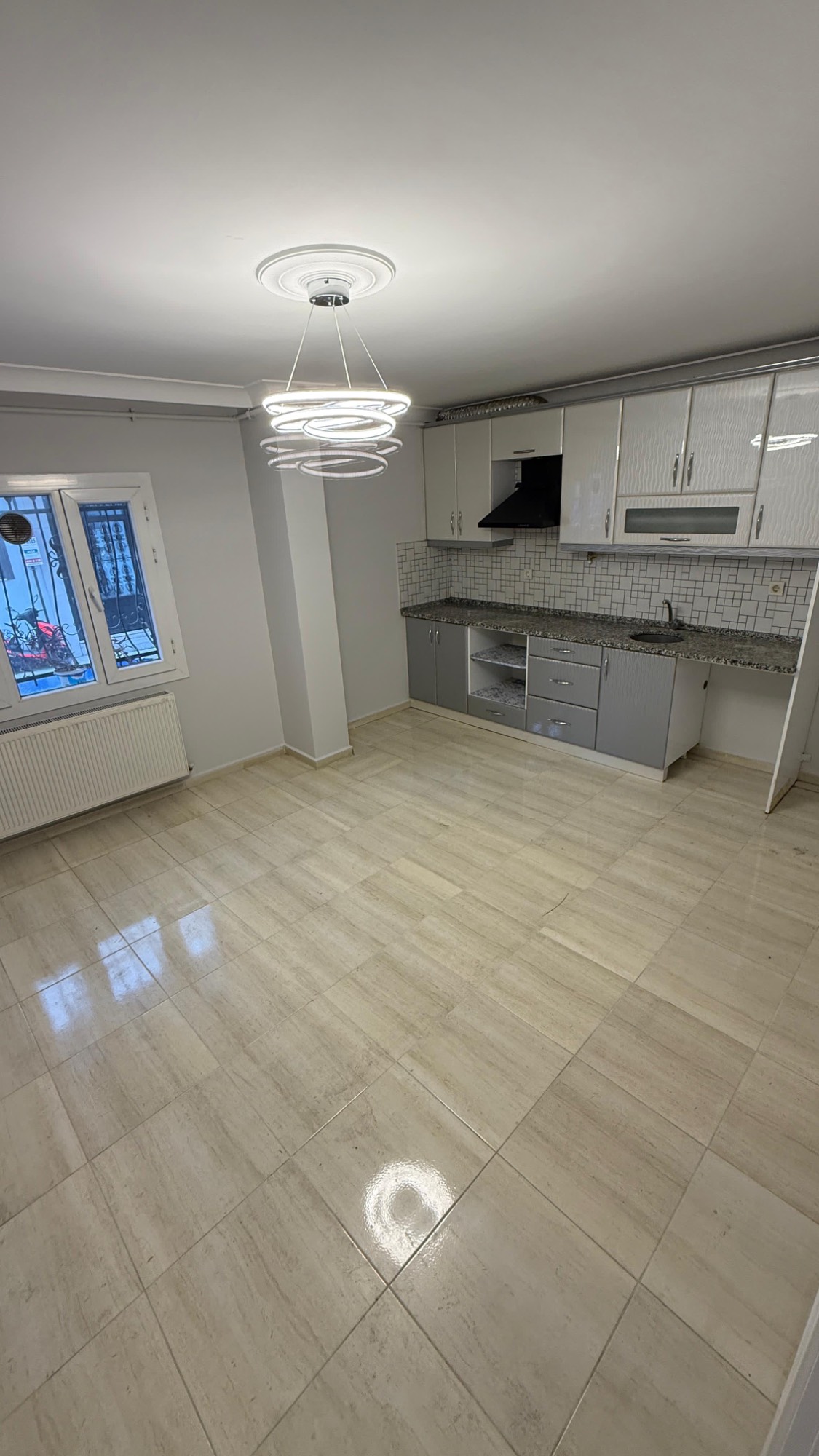 TURGUTLU SATILIK YEDİ EYLÜL MAH 7 KÖŞE ZEMİN KAT DAİRE