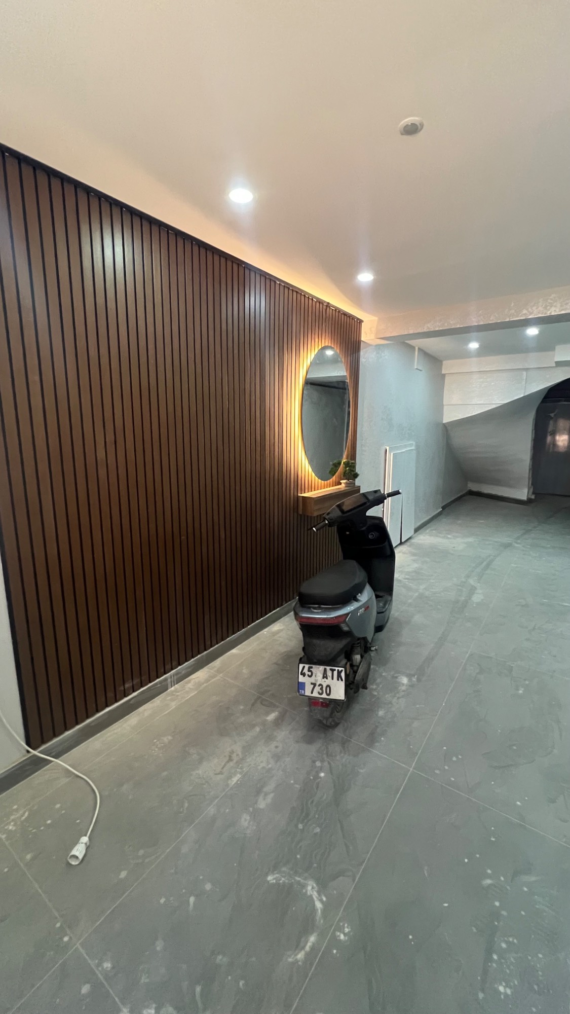 TURGUTLU SATILIK YENİ MAH OTOPARKLI ASANSÖRLÜ 3+1 DAİRE