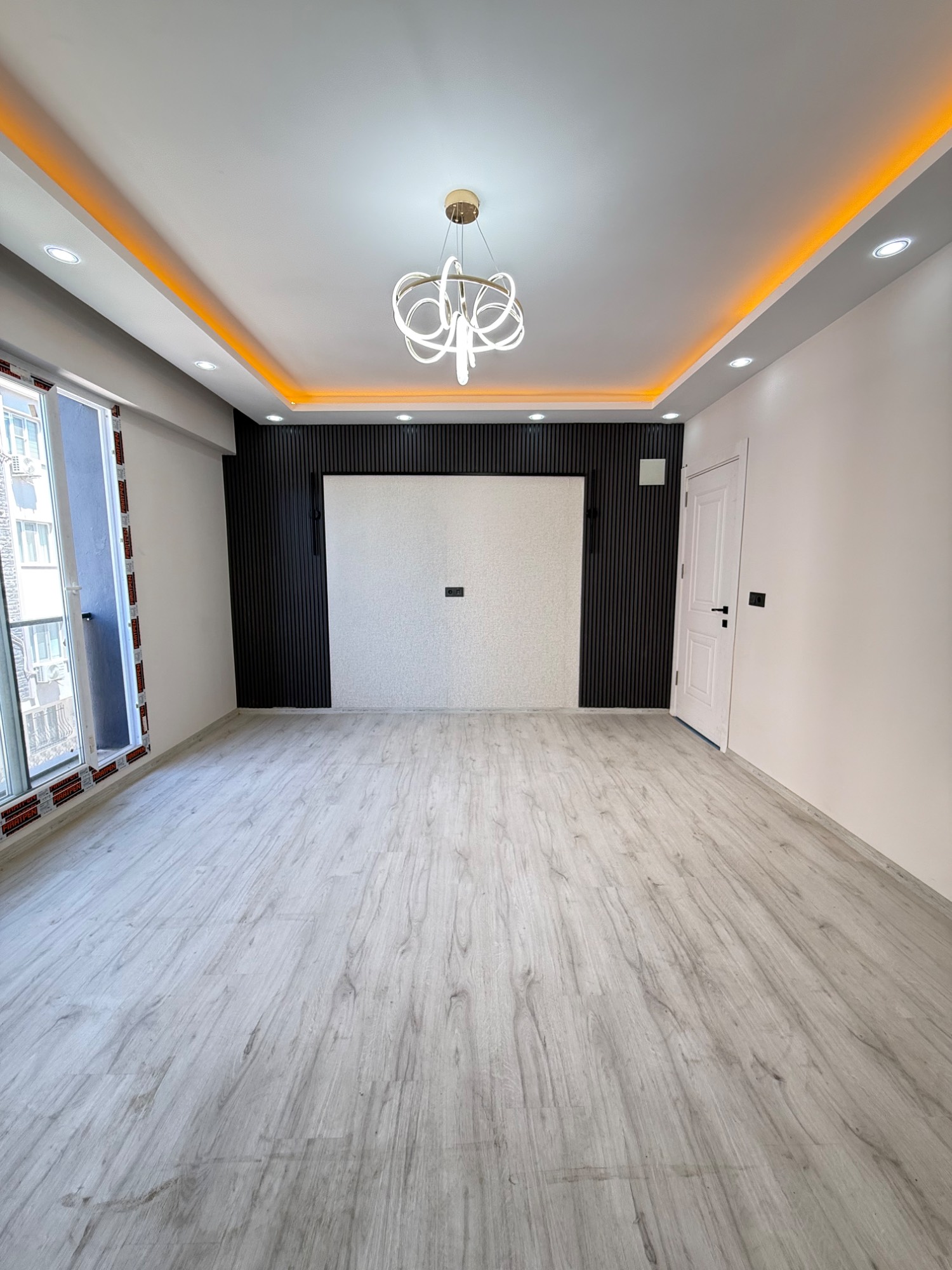 TURGUTLU SATILIK TURGUTLAR MAH 2+1 LÜKS DAİRE