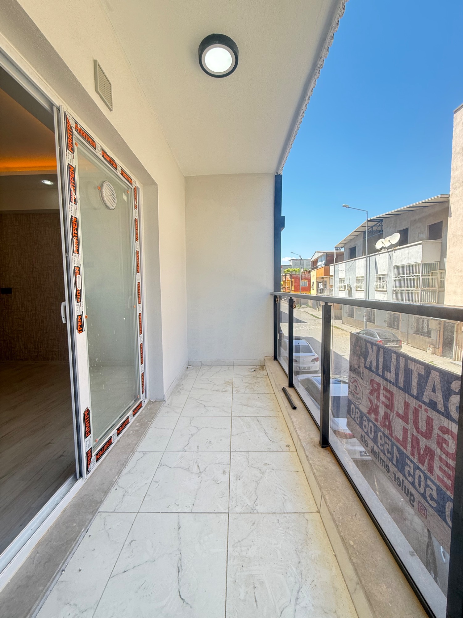 TURGUTLU SATILIK TURGUTLAR MAH 2+1 LÜKS DAİRE