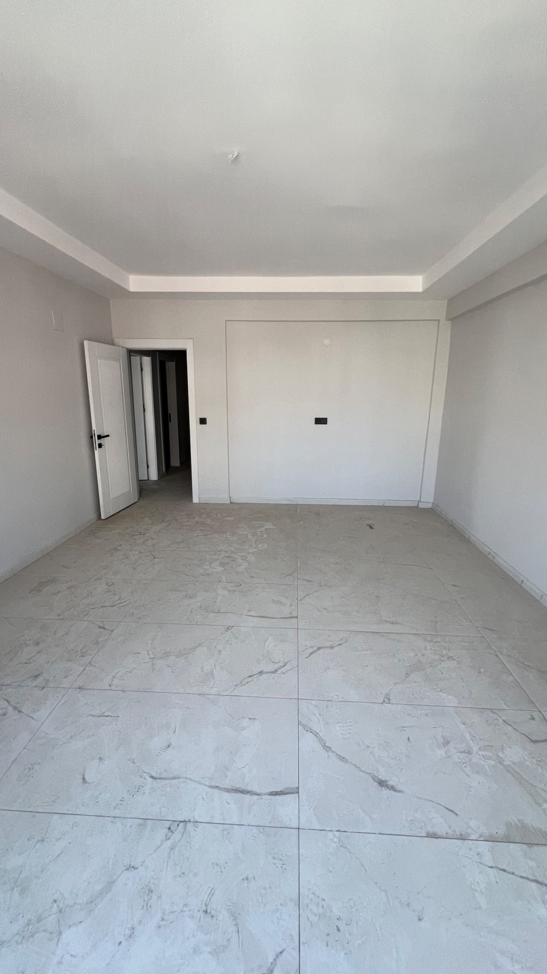 TURGUTLU SATILIK YENİ MAH 147 M² ALTTAN ISITMALI ARA KAT 3+1 DAİRE