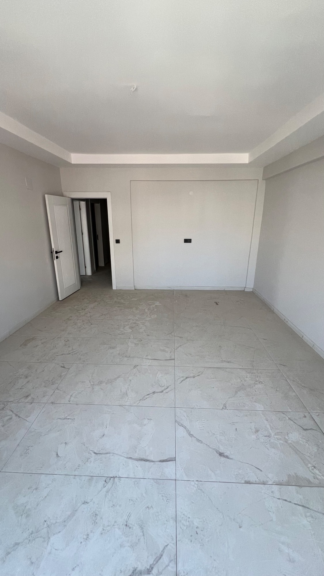 TURGUTLU SATILIK YENİ MAH 147 M² ALTTAN ISITMALI ARA KAT 3+1 DAİRE
