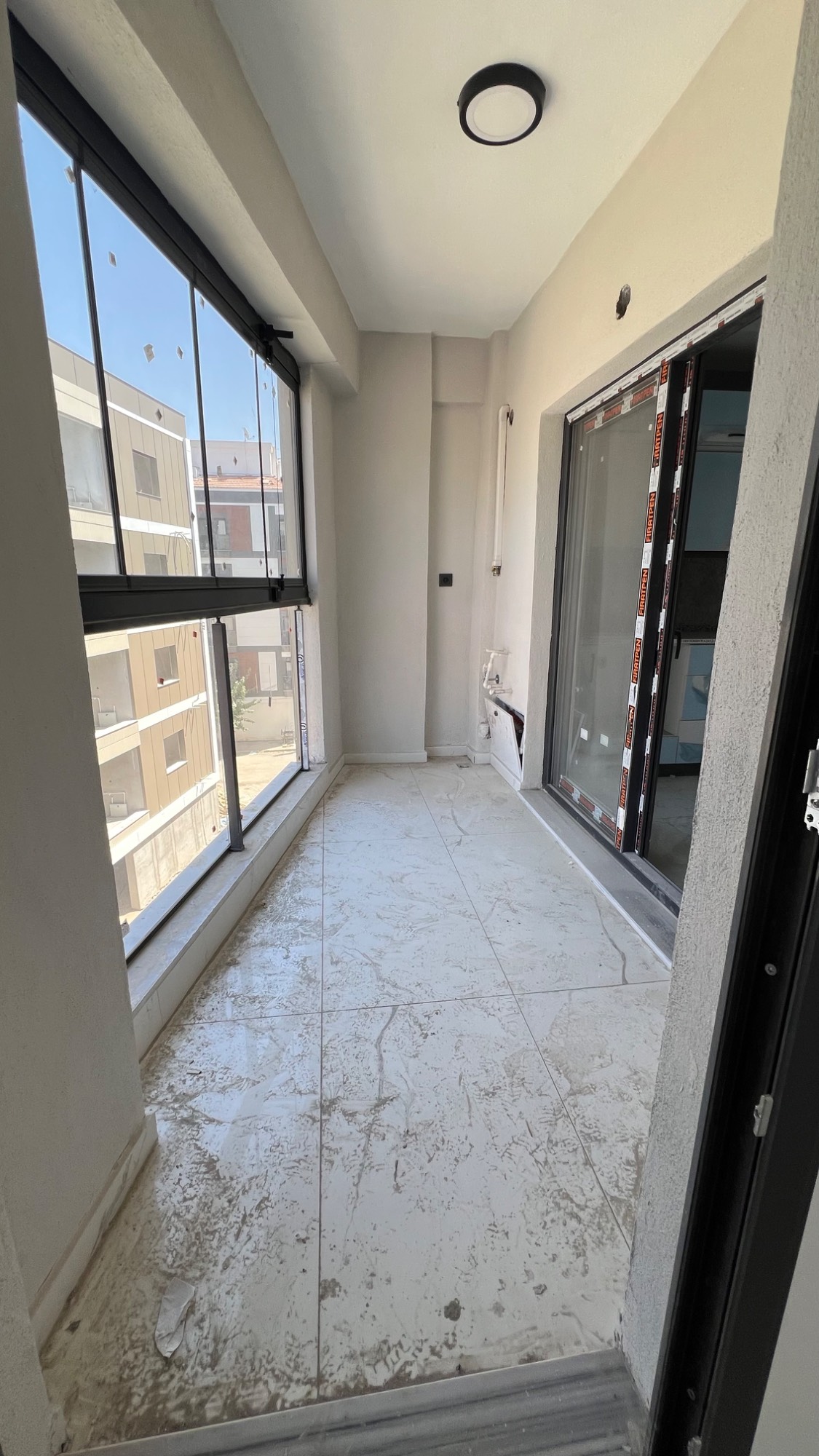 TURGUTLU SATILIK YENİ MAH 147 M² ALTTAN ISITMALI ARA KAT 3+1 DAİRE