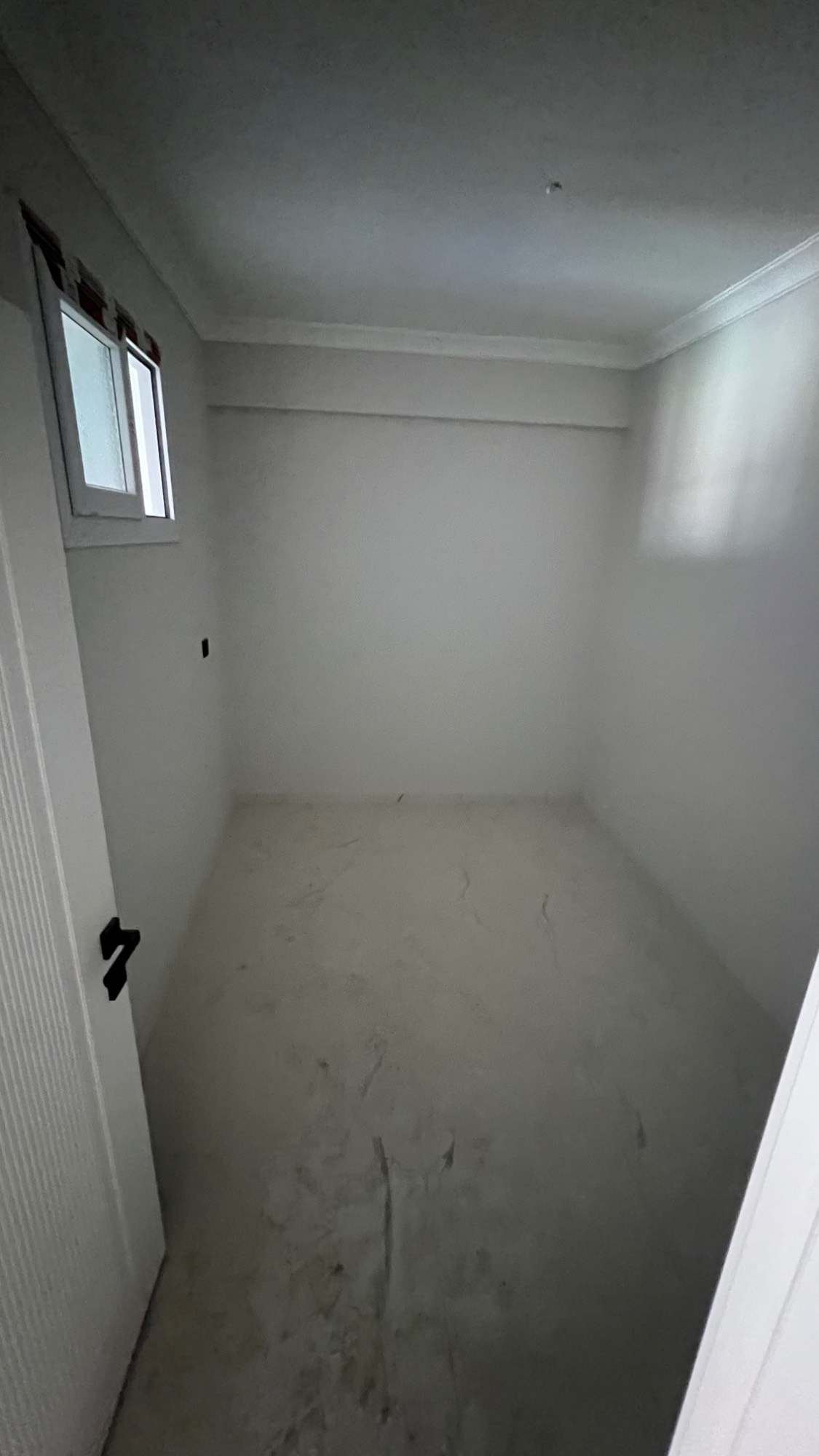 TURGUTLU SATILIK YENİ MAH 147 M² ALTTAN ISITMALI ARA KAT 3+1 DAİRE
