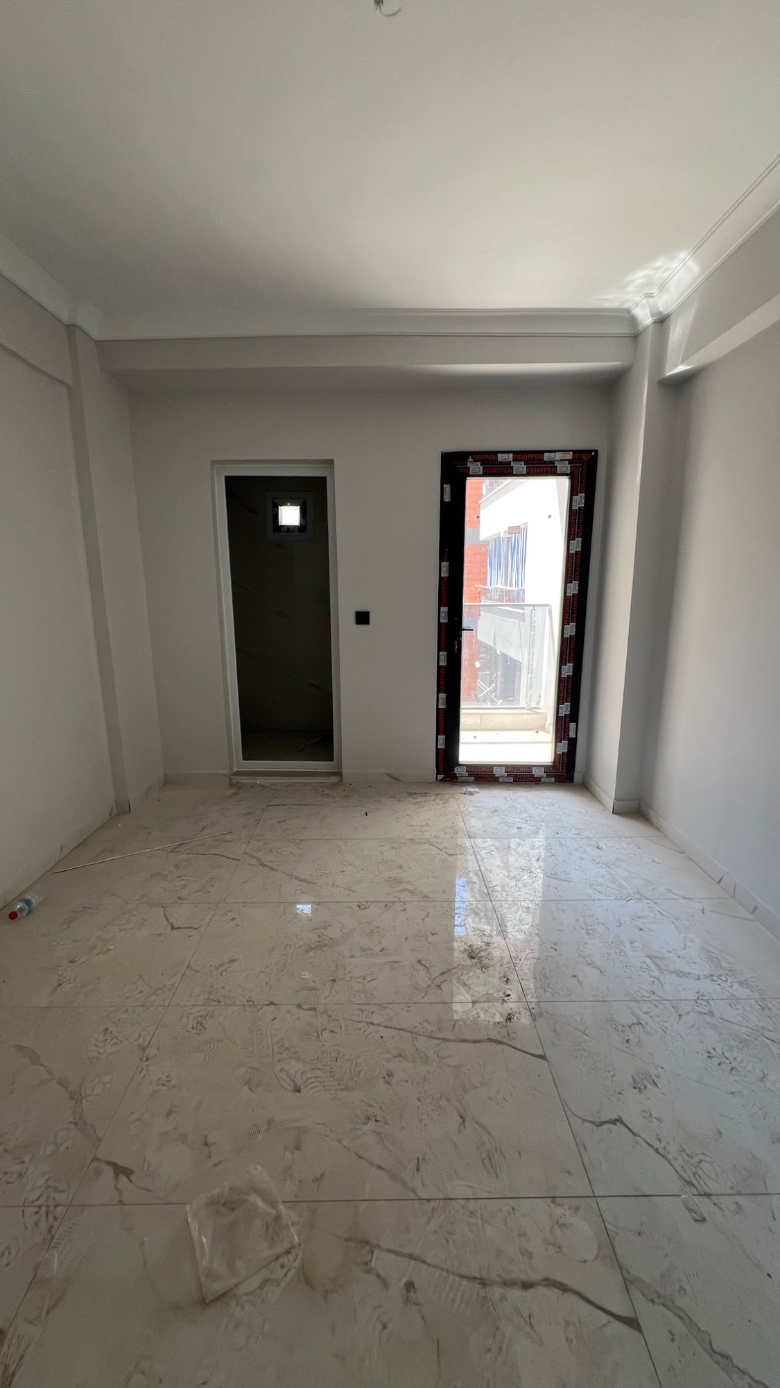 TURGUTLU SATILIK YENİ MAH 147 M² ALTTAN ISITMALI ARA KAT 3+1 DAİRE