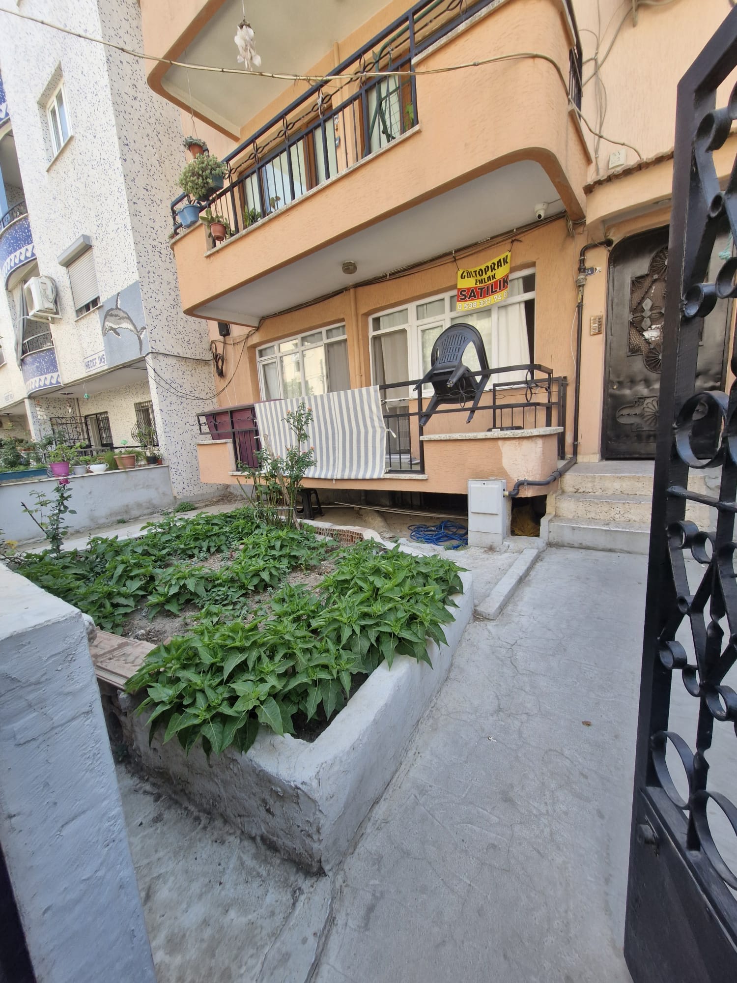 TURGUTLU SATILIK ACARLAR MAH YÜKSEK ZEMİN 3+1 DOĞALGAZLI