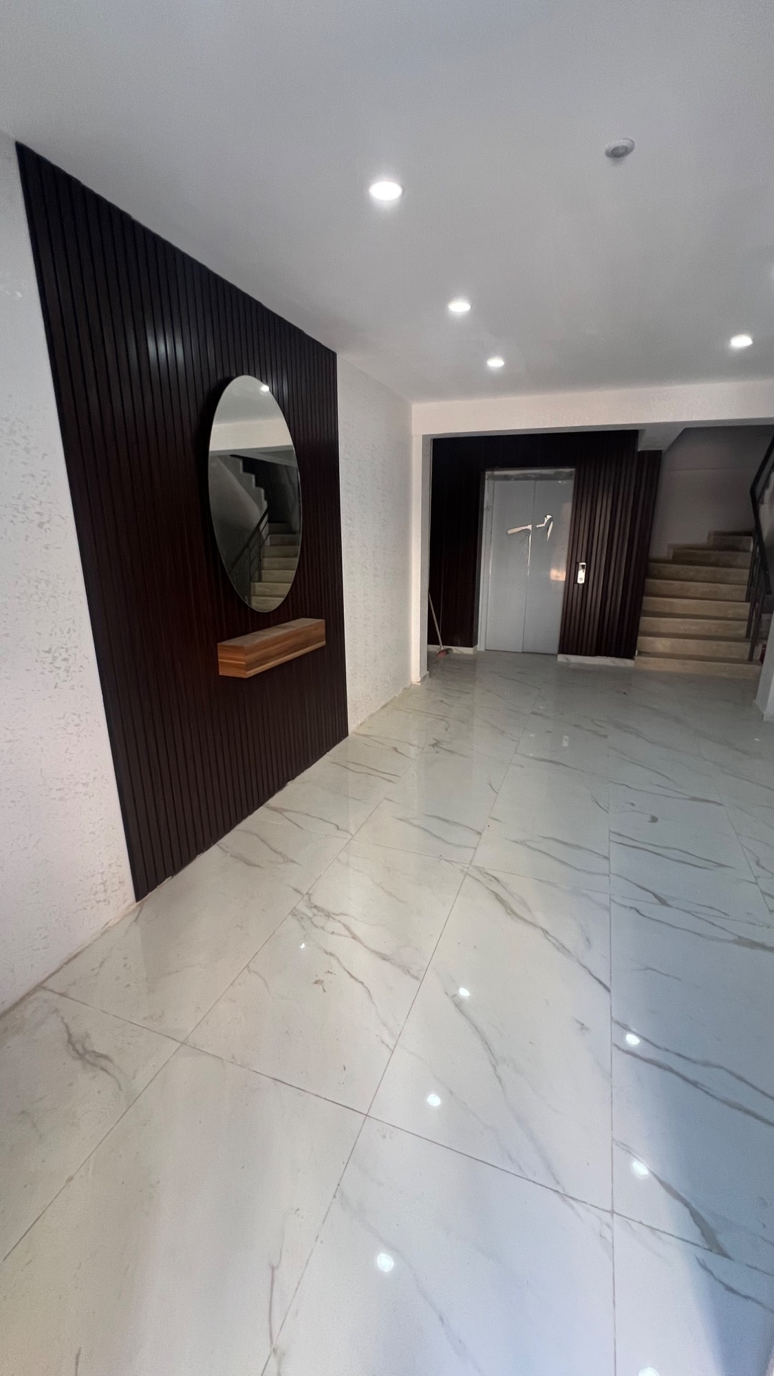 TURGUTLU SATILIK SUBAŞI MAH ARKA KAT ASANSÖRLÜ 2 + 1 DAİRE