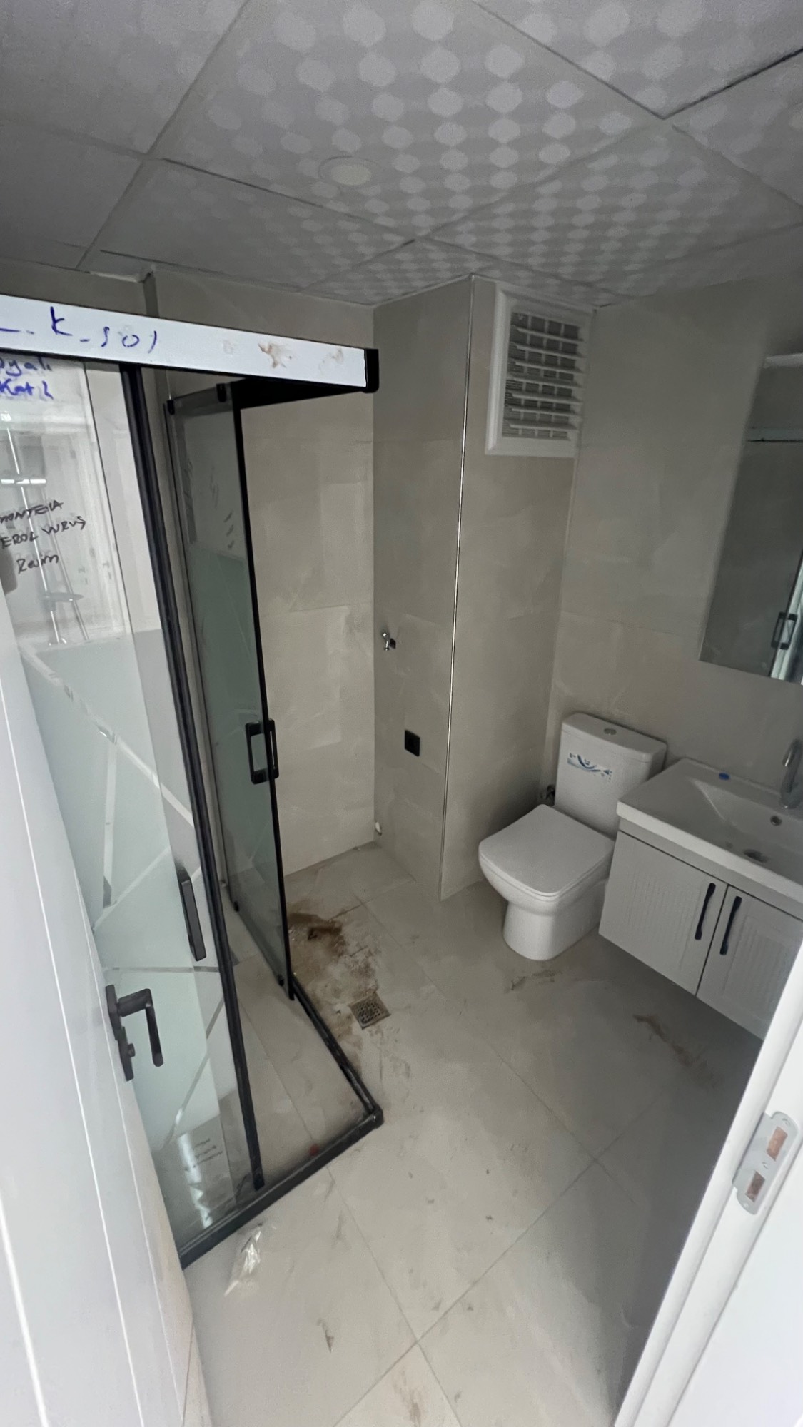TURGUTLU SATILIK SUBAŞI MAH ARKA KAT ASANSÖRLÜ 2 + 1 DAİRE