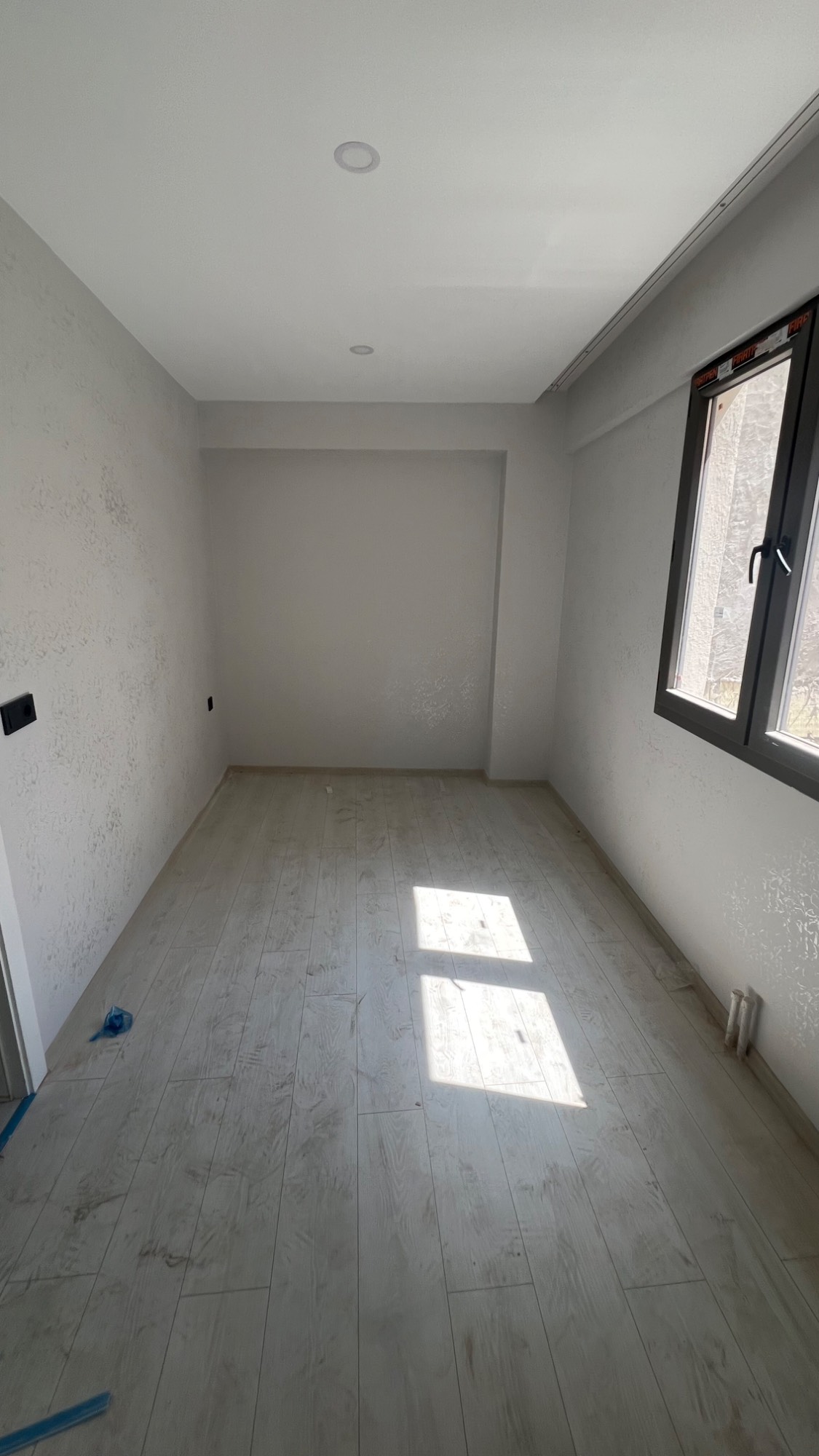 TURGUTLU SATILIK SUBAŞI MAH ARKA KAT ASANSÖRLÜ 2 + 1 DAİRE