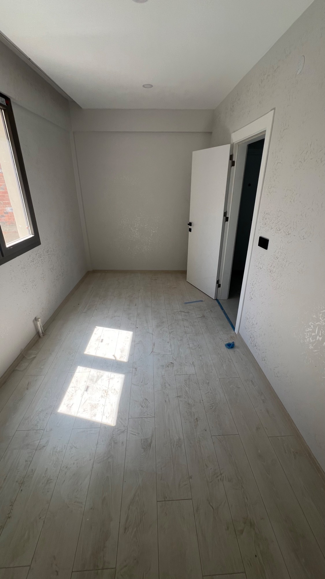 TURGUTLU SATILIK SUBAŞI MAH ARKA KAT ASANSÖRLÜ 2 + 1 DAİRE