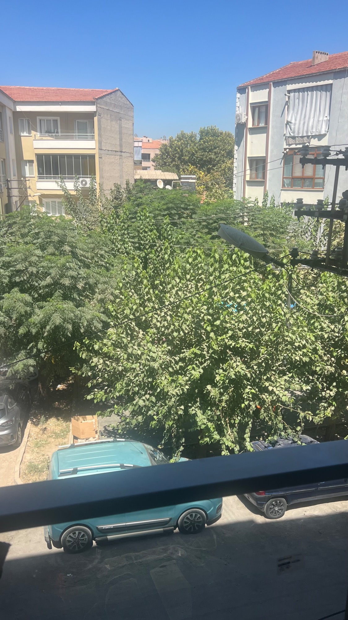 TURGUTLU SATILIK SUBAŞI MAH ARKA KAT ASANSÖRLÜ 2 + 1 DAİRE
