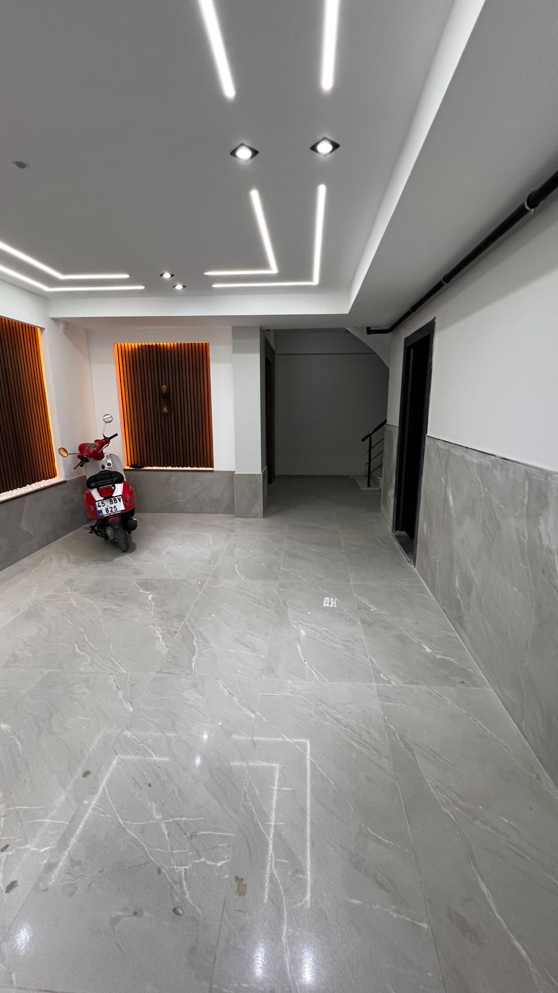 TURGUTLU SATILIK SELVİLİTEPE MAH SELVİTEPE MUSAL YAKINI 2+1 AÇIK MUTFAK SIFIR DAİRE