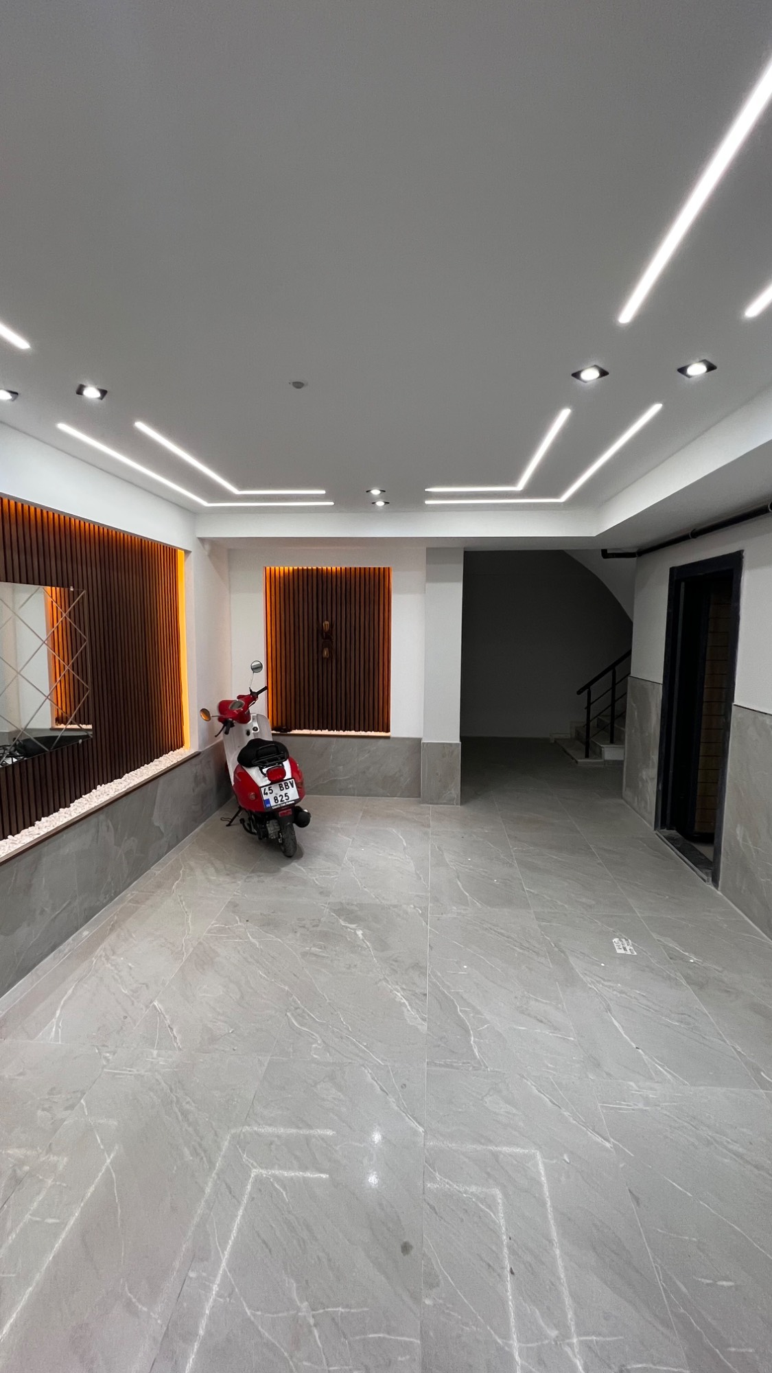 TURGUTLU SATILIK SELVİLİTEPE MAH SELVİTEPE MUSAL YAKINI 2+1 AÇIK MUTFAK SIFIR DAİRE