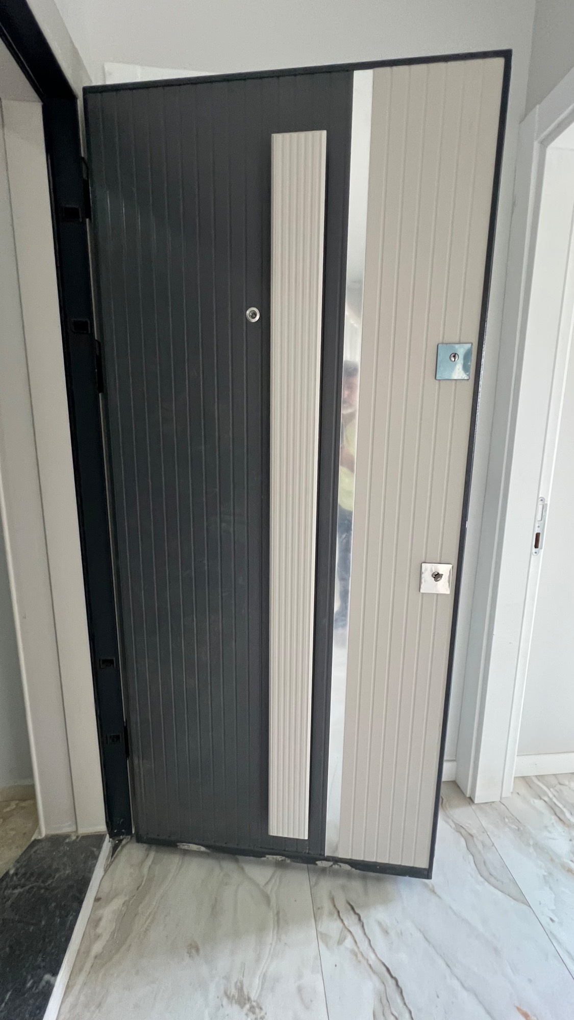 TURGUTLU SATILIK SELVİLİTEPE MAH SELVİTEPE MUSAL YAKINI 2+1 AÇIK MUTFAK SIFIR DAİRE