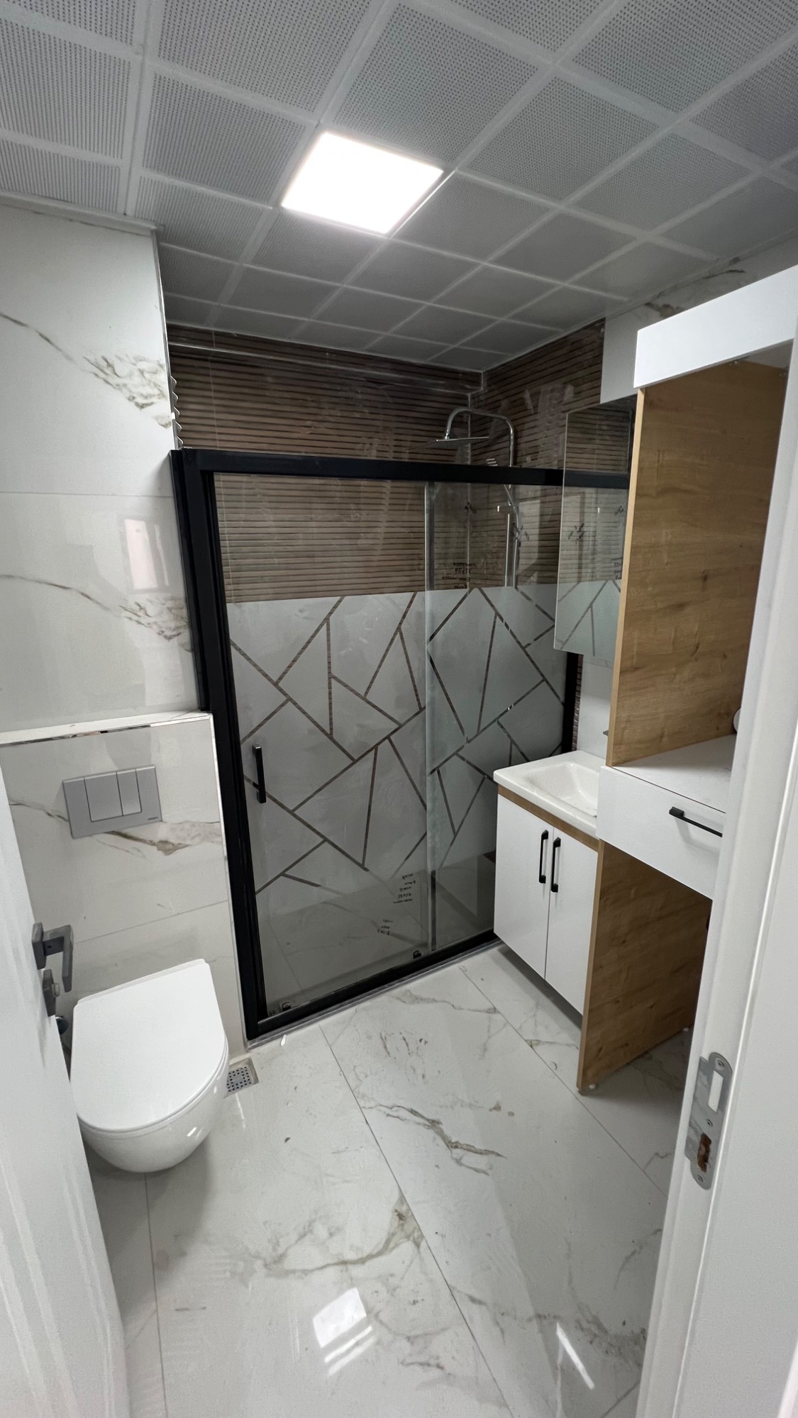 TURGUTLU SATILIK SELVİLİTEPE MAH SELVİTEPE MUSAL YAKINI 2+1 AÇIK MUTFAK SIFIR DAİRE