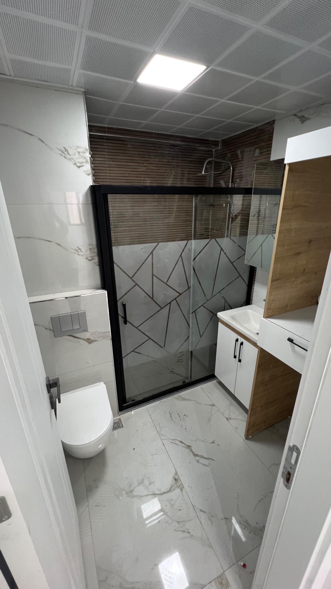 TURGUTLU SATILIK SELVİLİTEPE MAH SELVİTEPE MUSAL YAKINI 2+1 AÇIK MUTFAK SIFIR DAİRE
