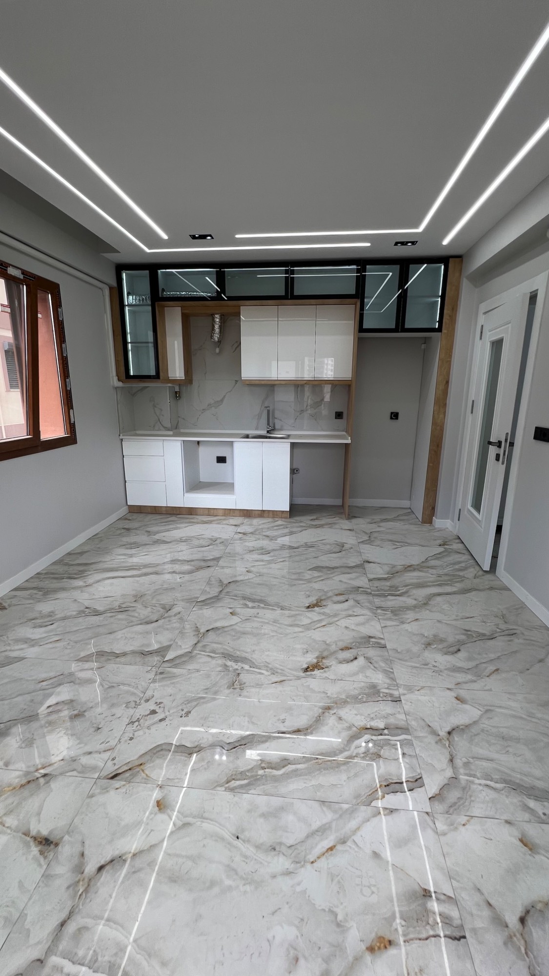 TURGUTLU SATILIK SELVİLİTEPE MAH SELVİTEPE MUSAL YAKINI 2+1 AÇIK MUTFAK SIFIR DAİRE