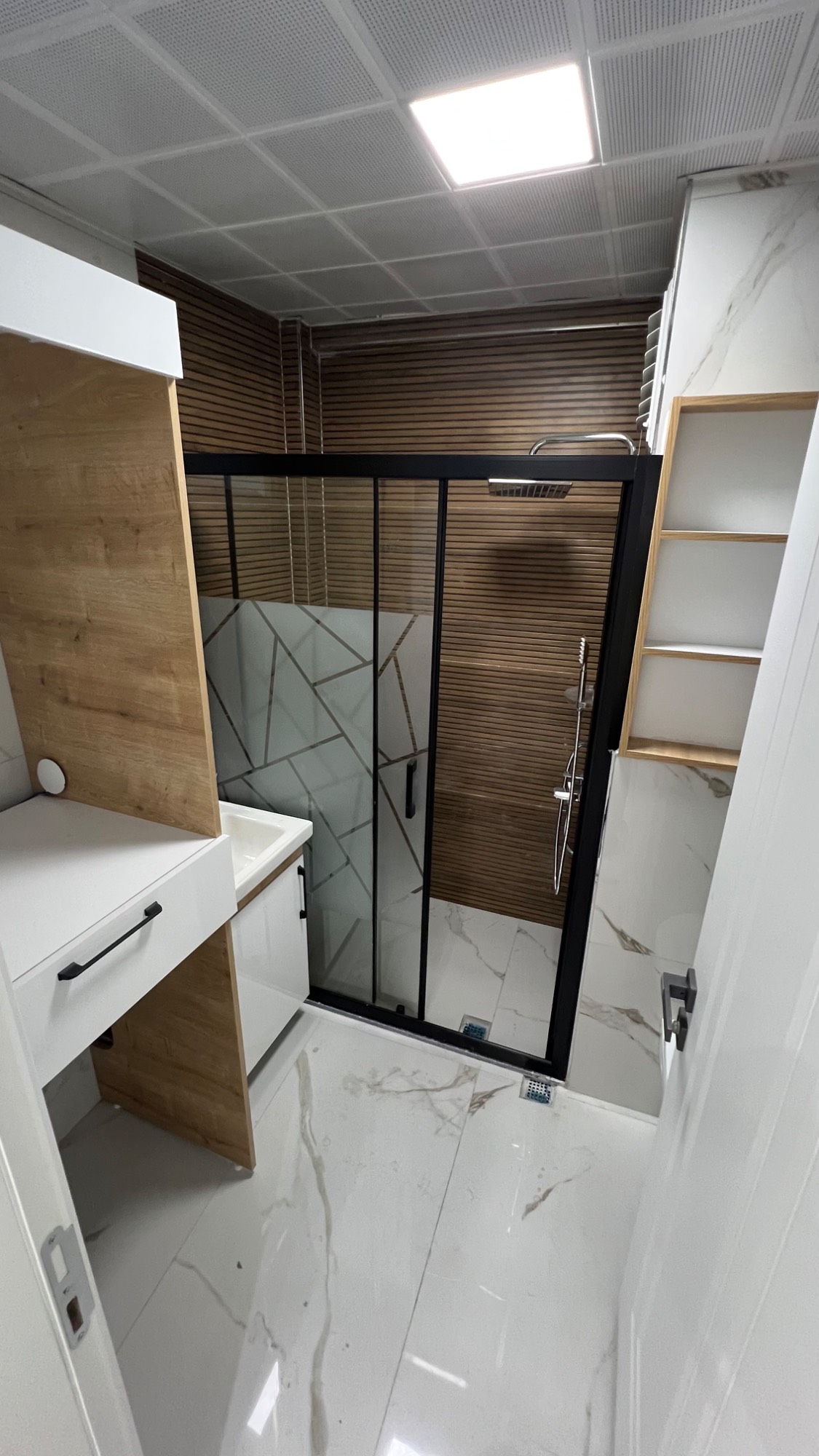 TURGUTLU SATILIK SELVİLİTEPE MAH SELVİTEPE MUSAL YAKINI 95 M2 2+1 SIFIR DAİRE