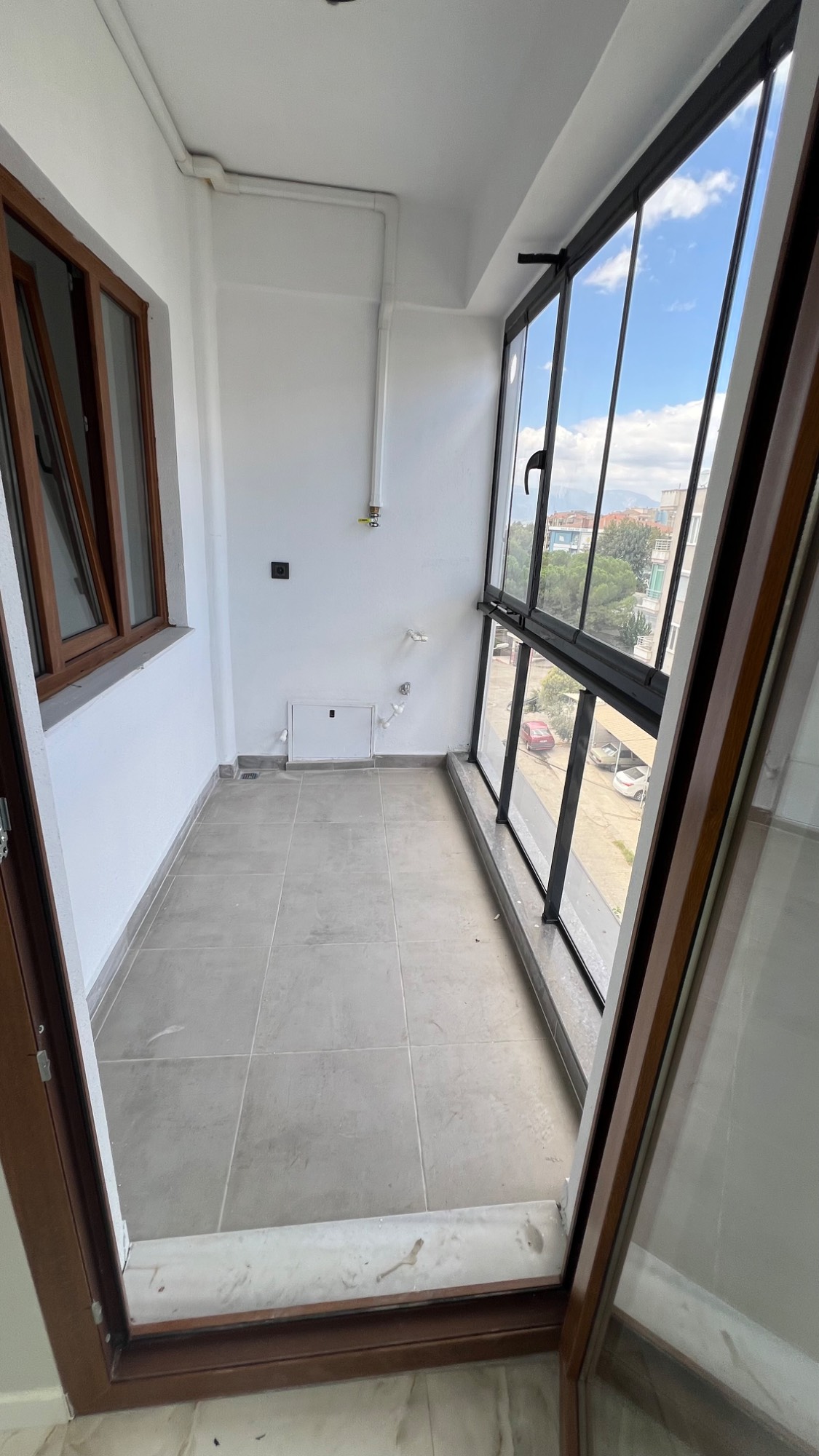 TURGUTLU SATILIK SELVİLİTEPE MAH SELVİTEPE MUSAL YAKINI 95 M2 2+1 SIFIR DAİRE